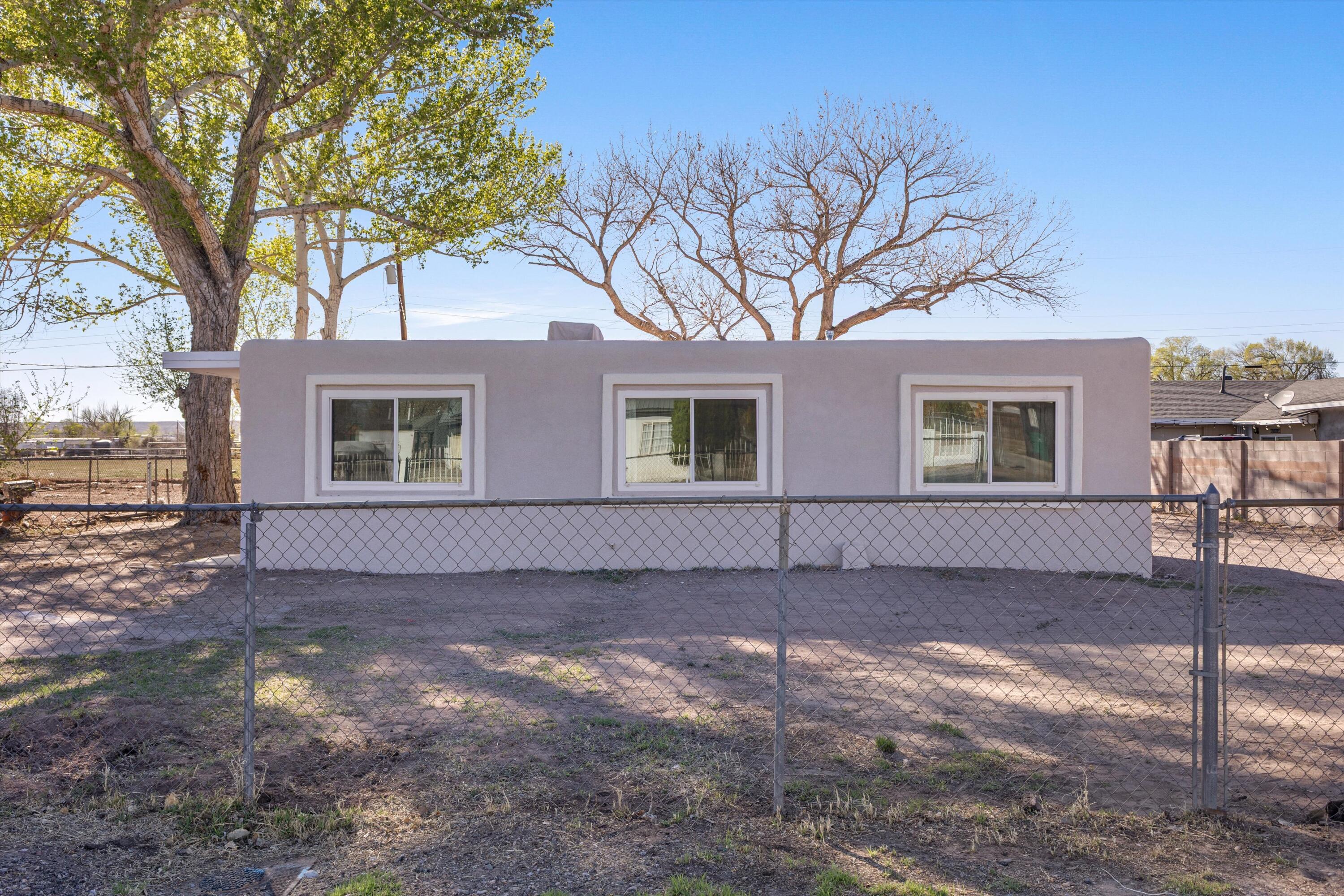 3513 Camino Alameda SW