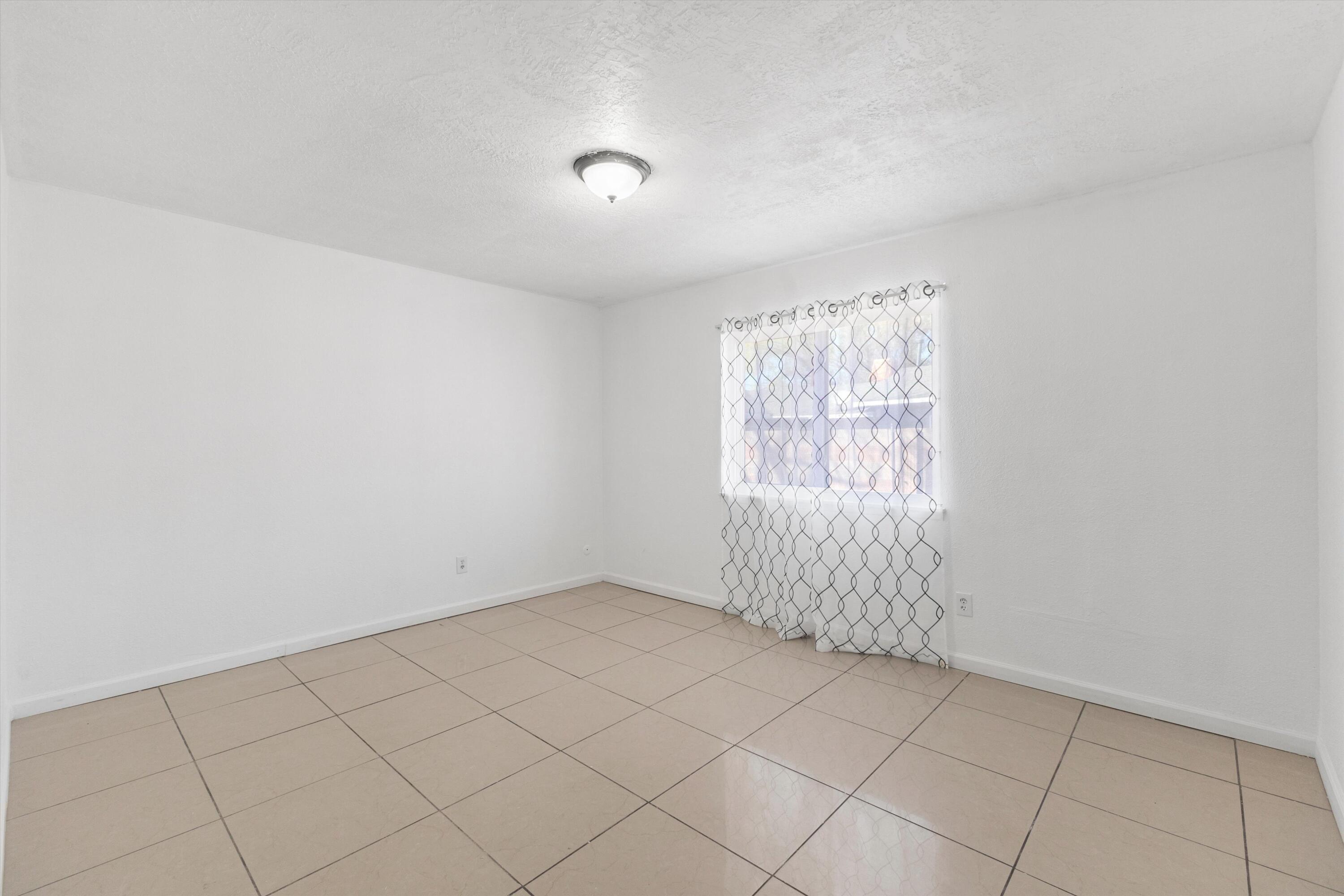 3513 Camino Alameda SW