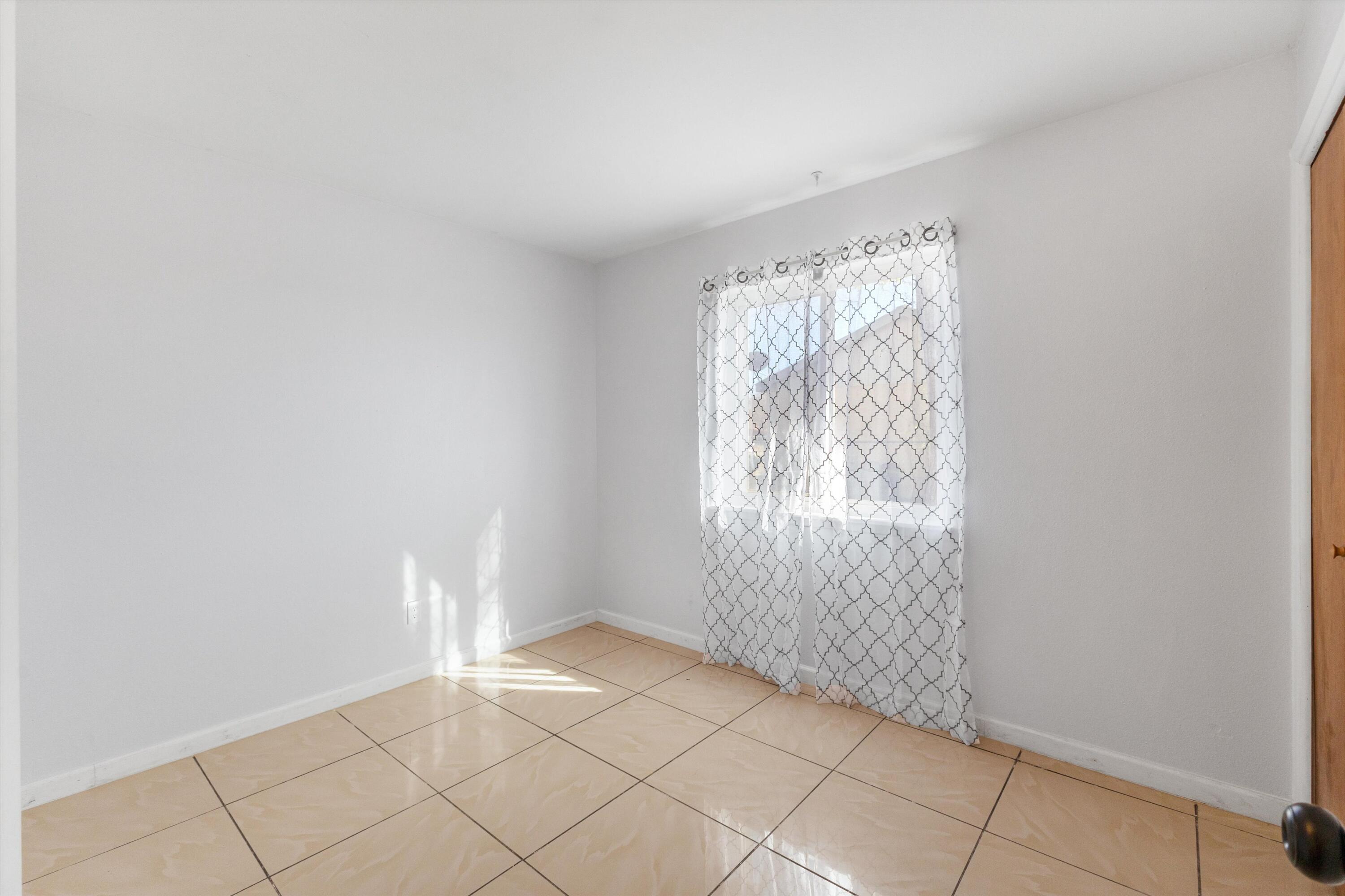 3513 Camino Alameda SW