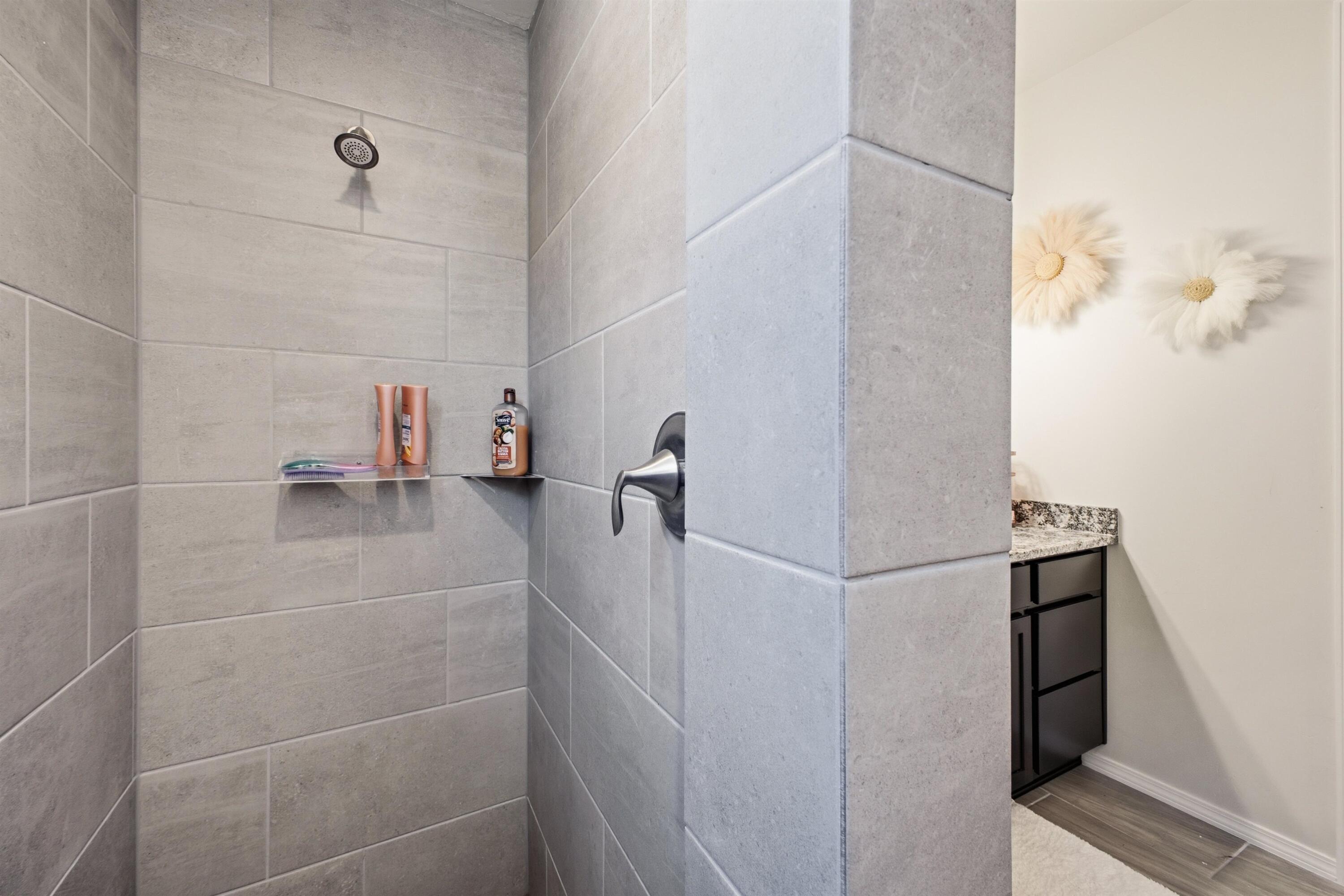 7424 Redbloom Road NW