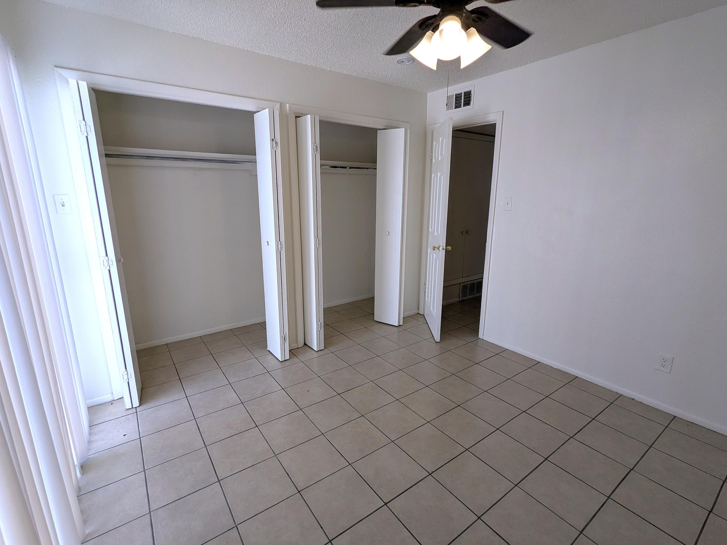 521 Palomas Drive SE