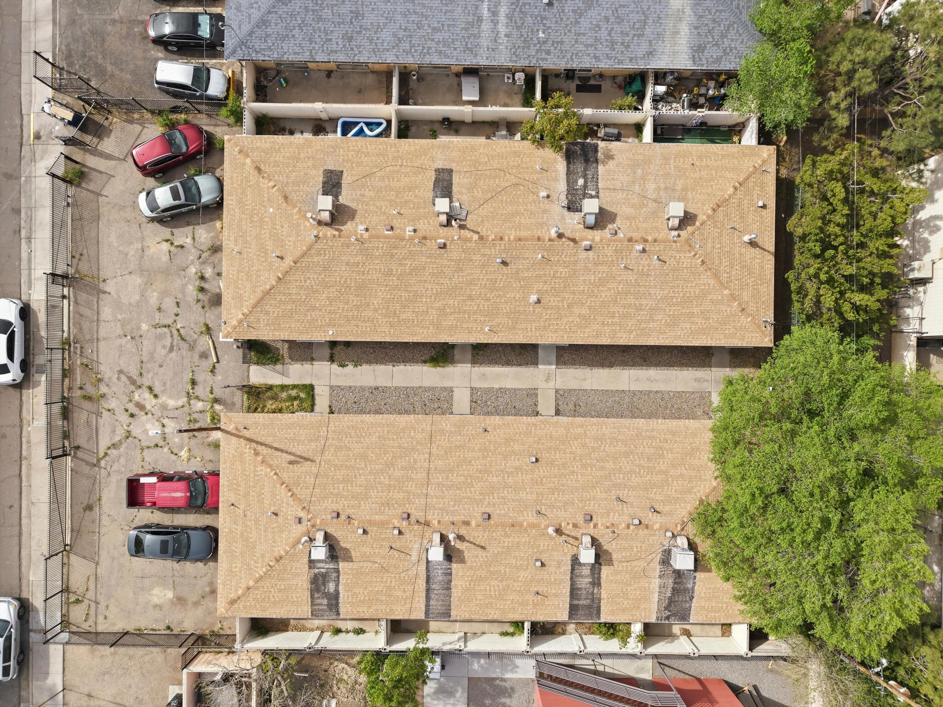 521 Palomas Drive SE