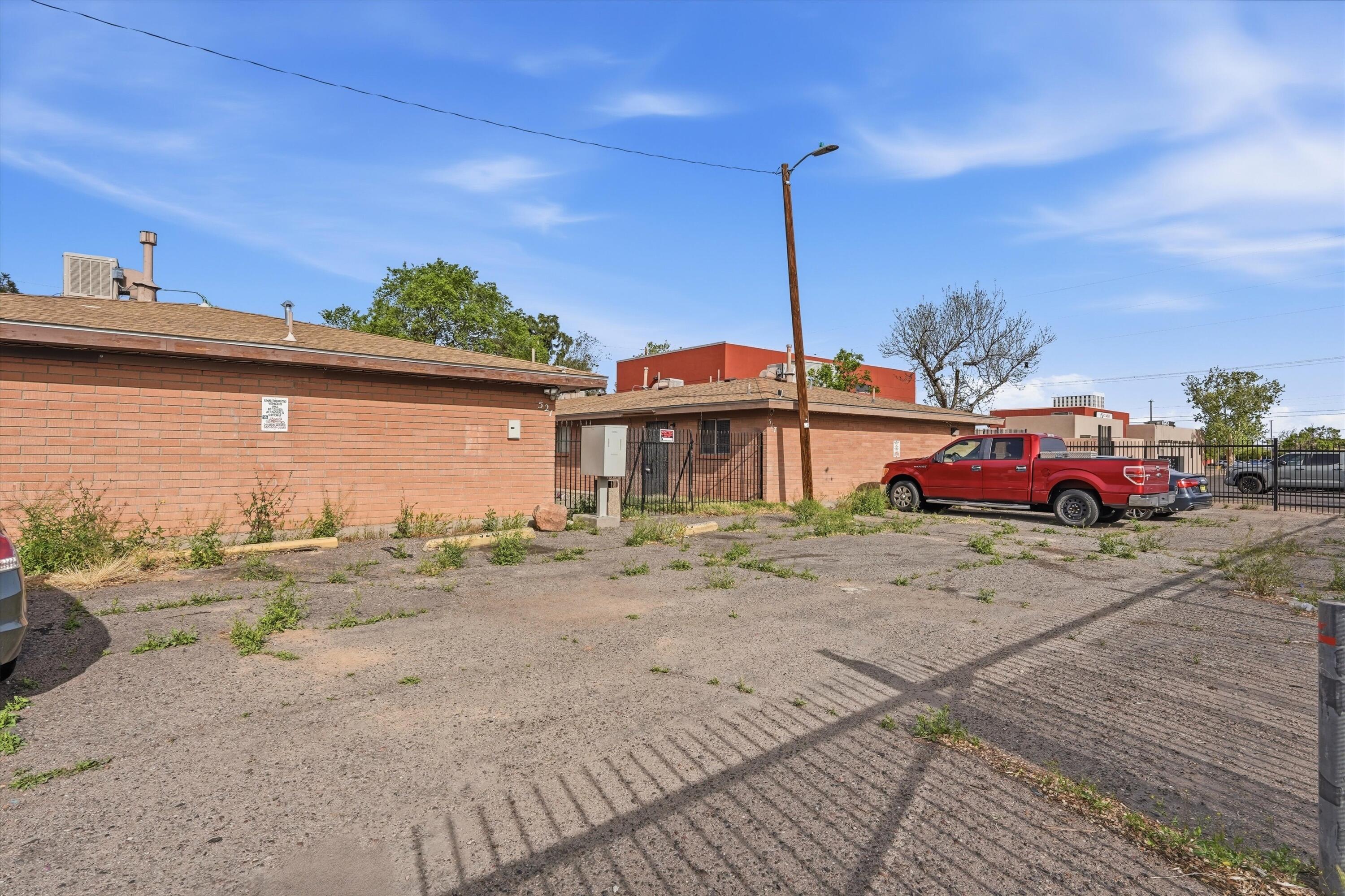 521 Palomas Drive SE