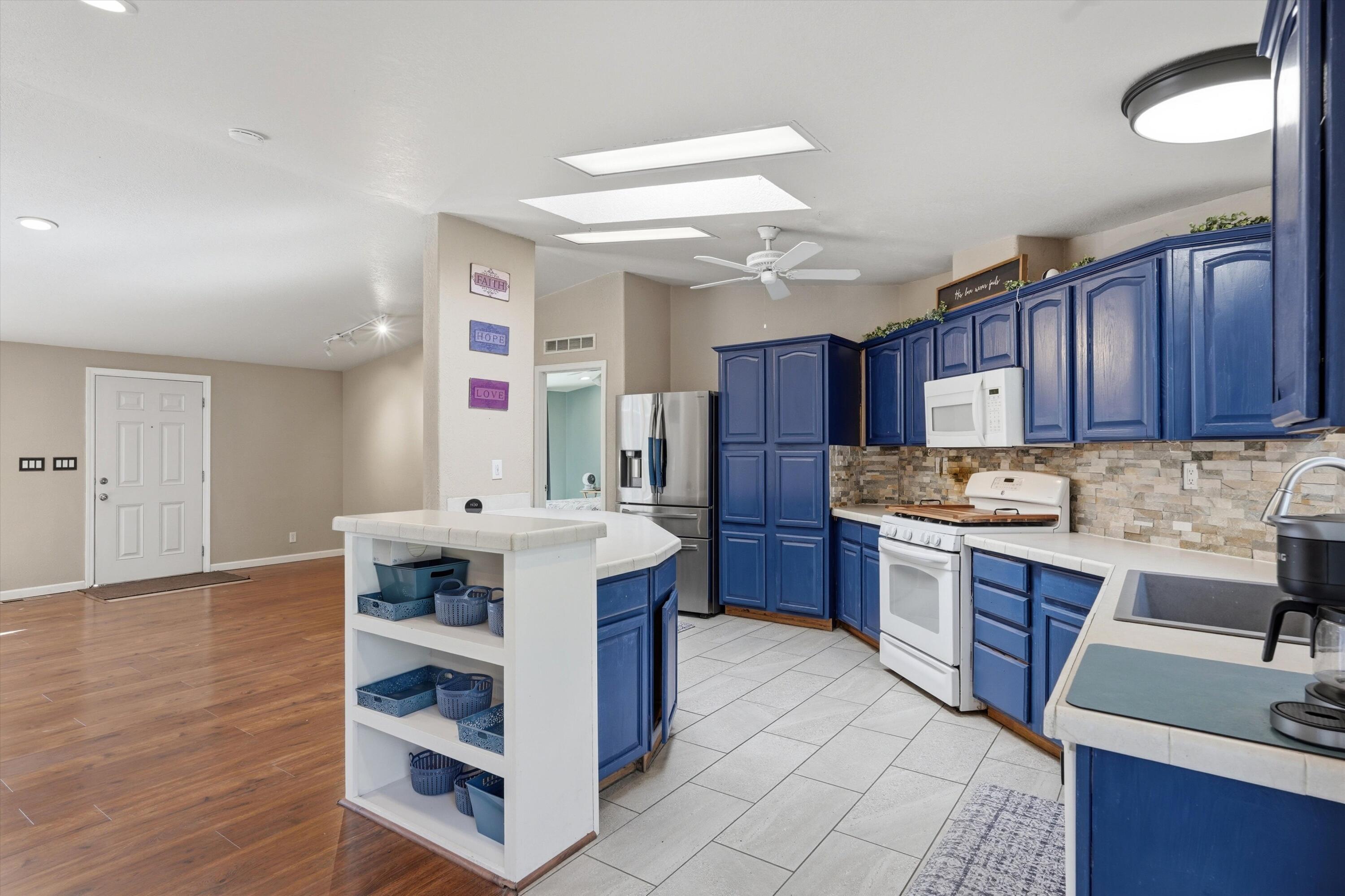 14 Easy Street
