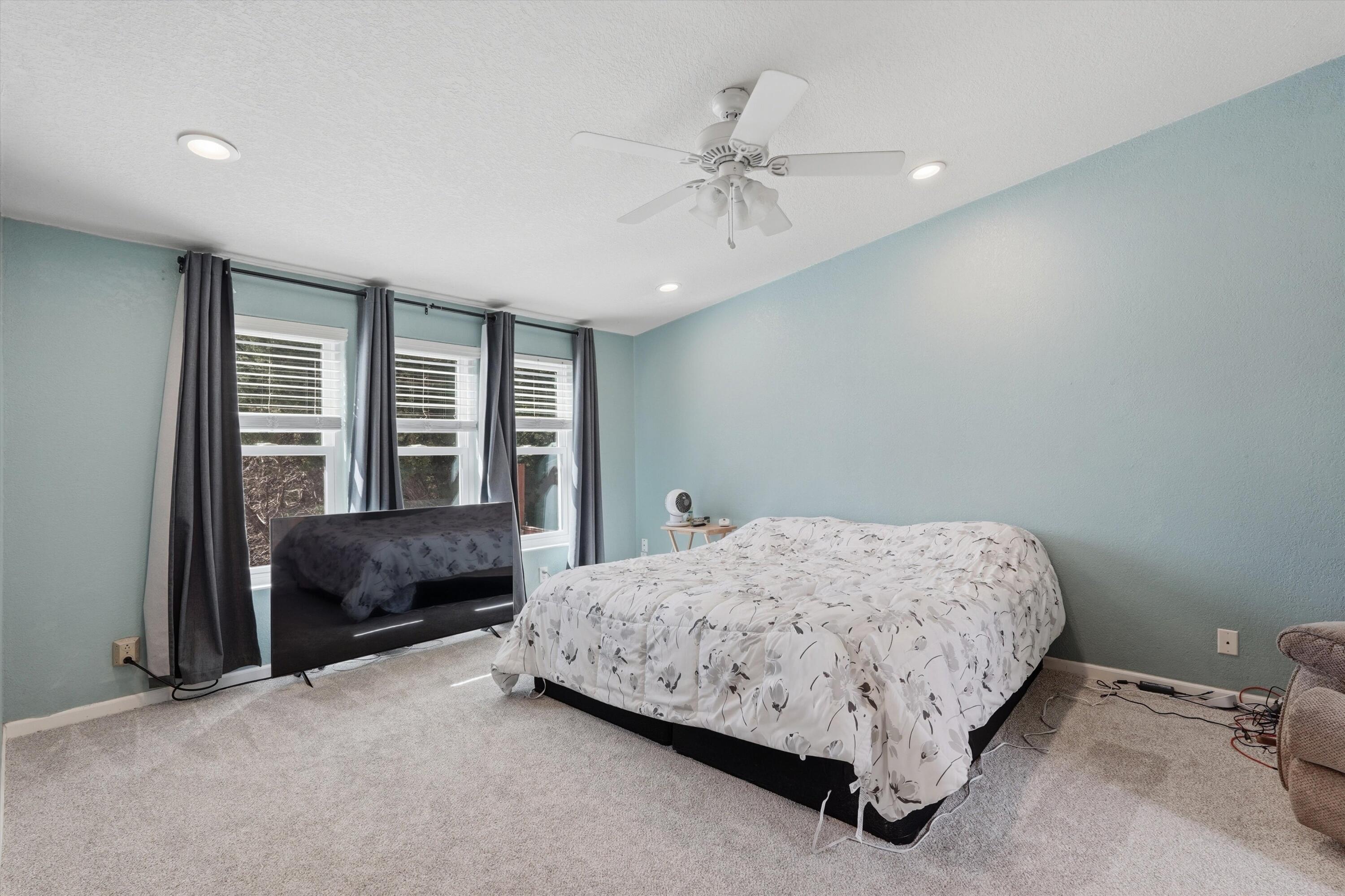 14 Easy Street