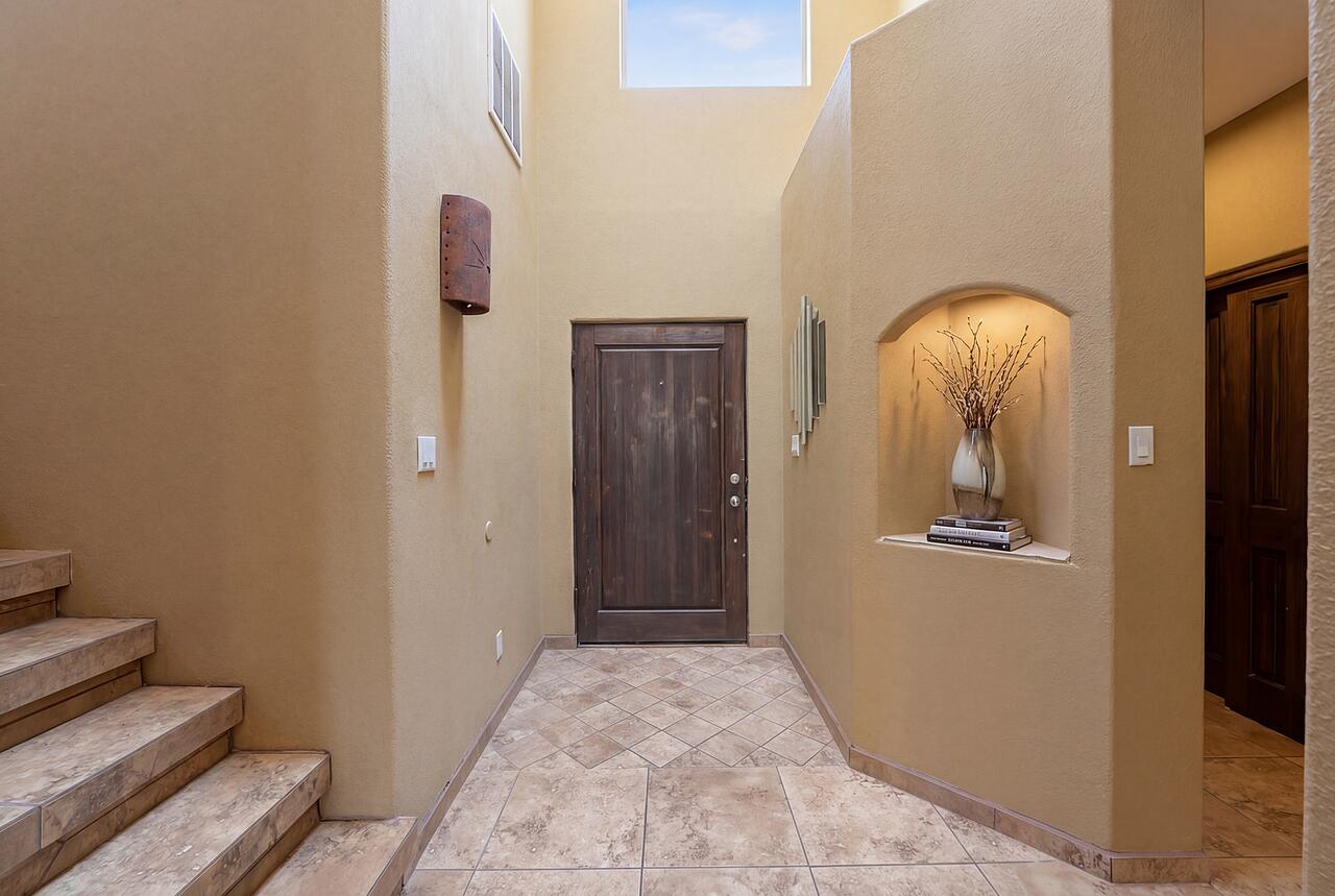 705 Chihuahua Road NE