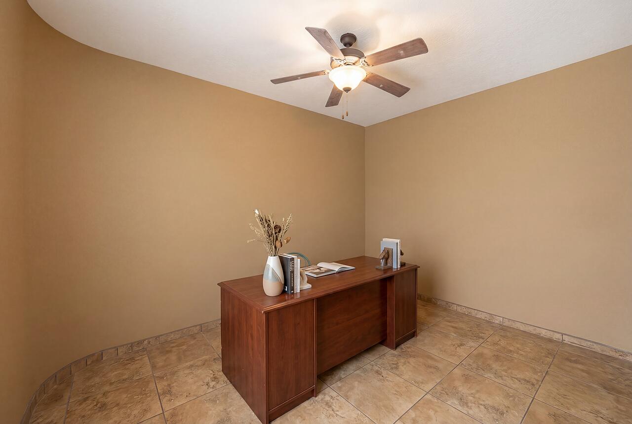 705 Chihuahua Road NE