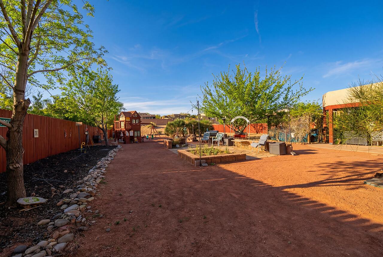 705 Chihuahua Road NE