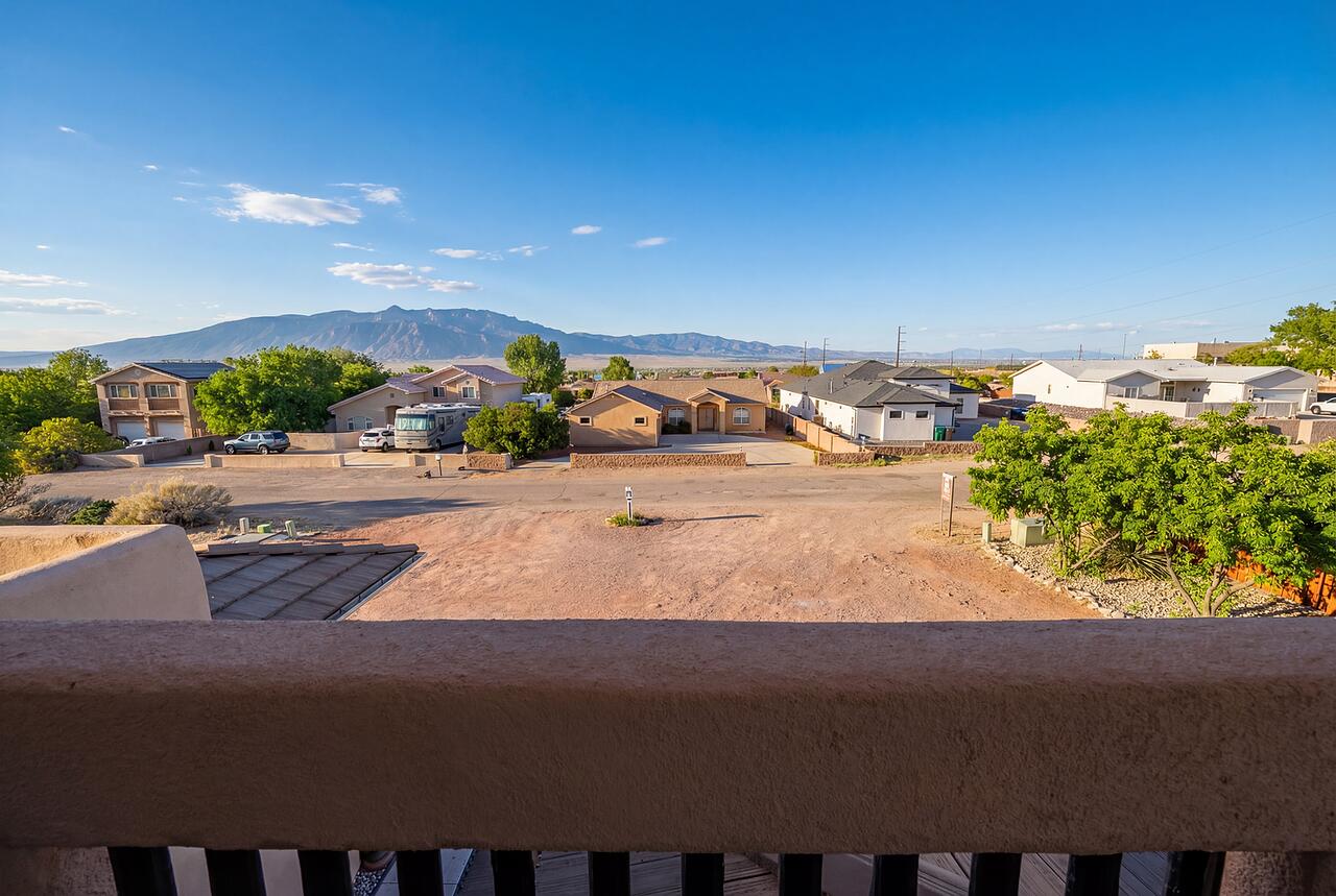 705 Chihuahua Road NE