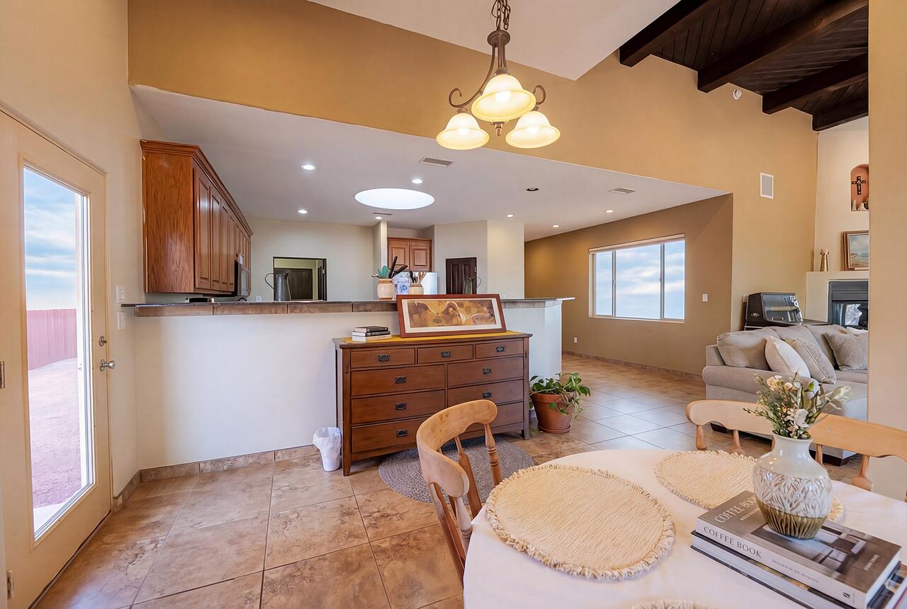 705 Chihuahua Road NE