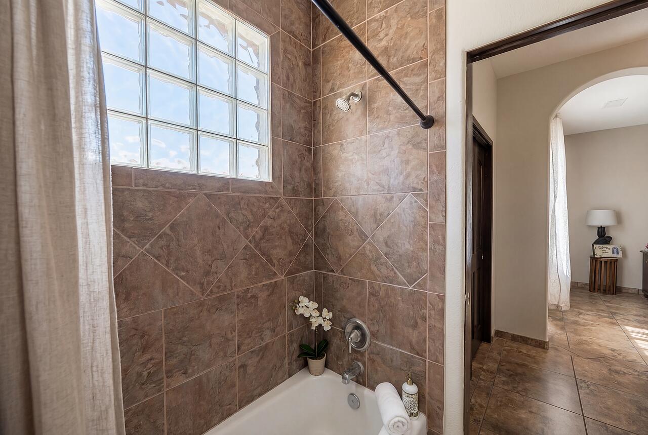 705 Chihuahua Road NE