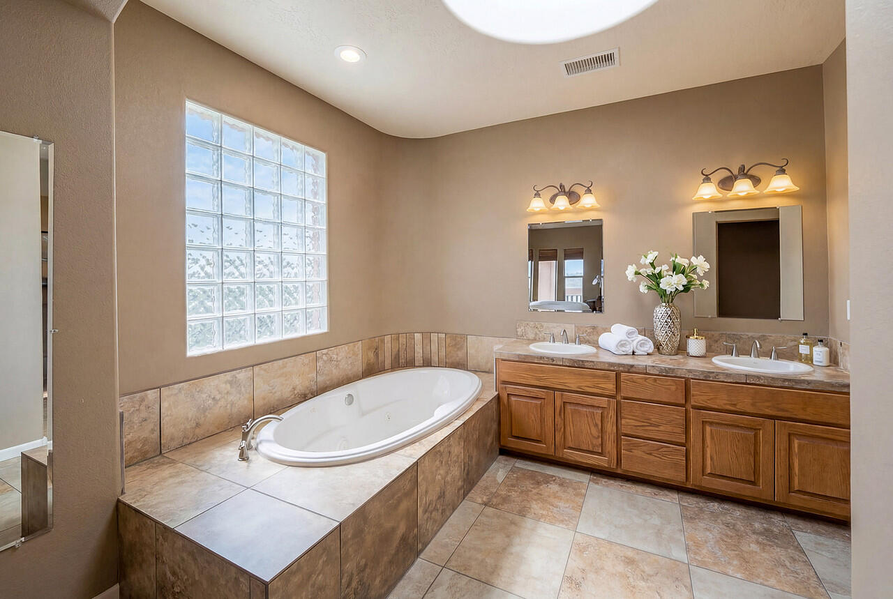 705 Chihuahua Road NE