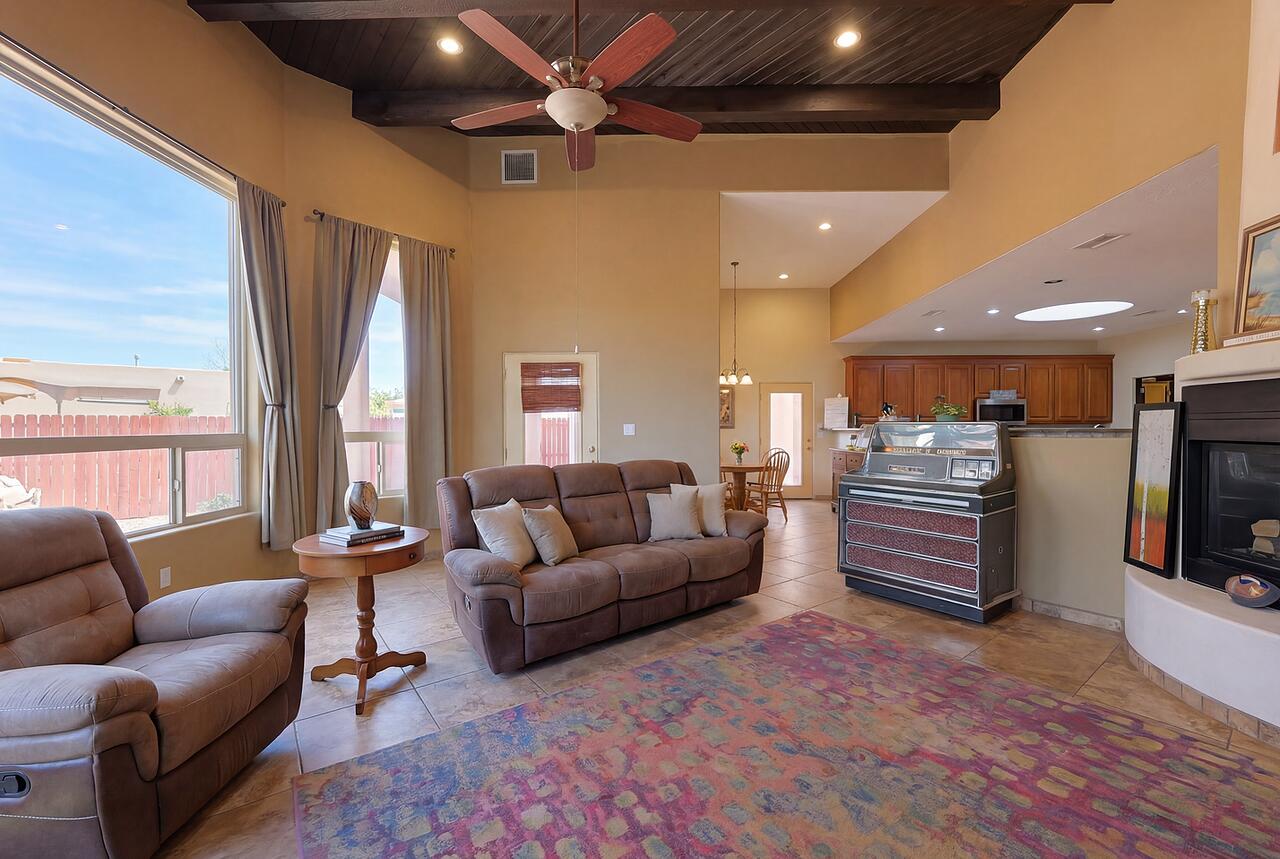 705 Chihuahua Road NE