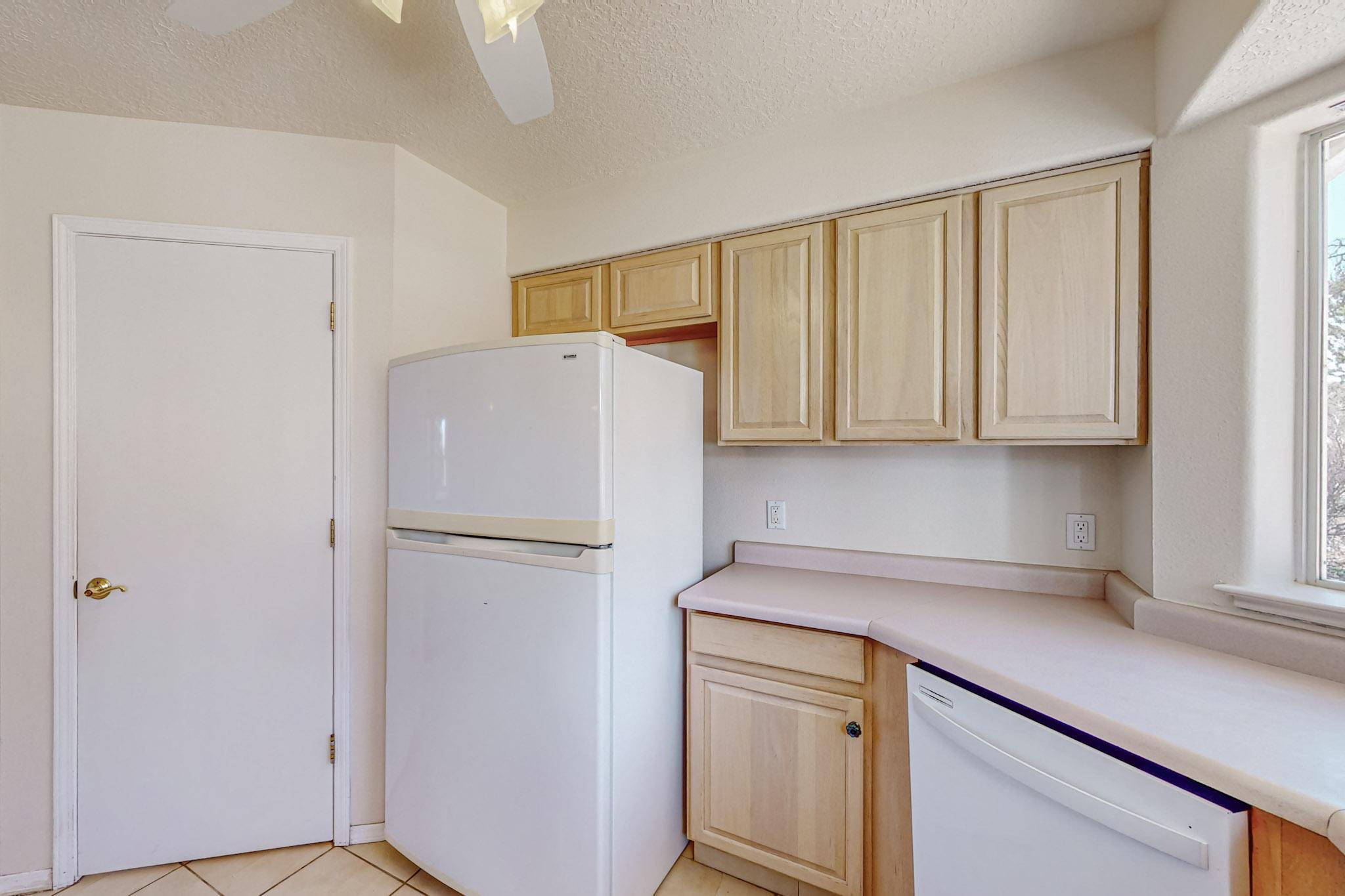 98 Camino Cerritos