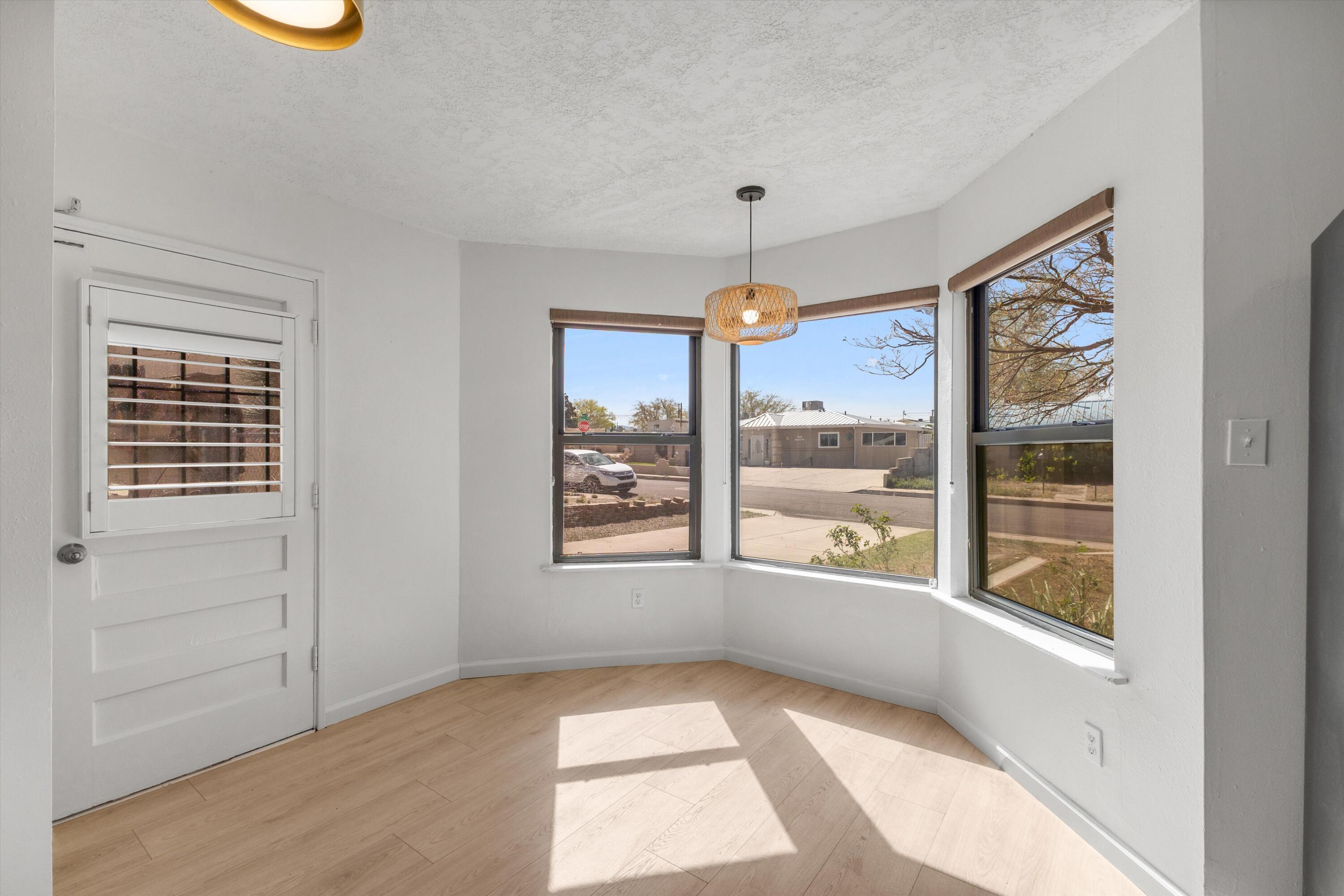 9225 Mescalero Road NE