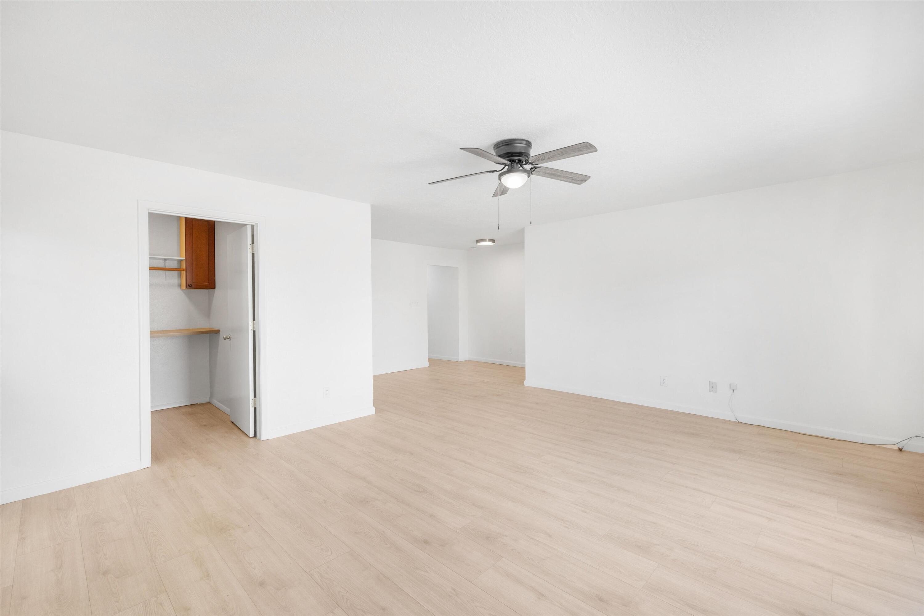 9225 Mescalero Road NE