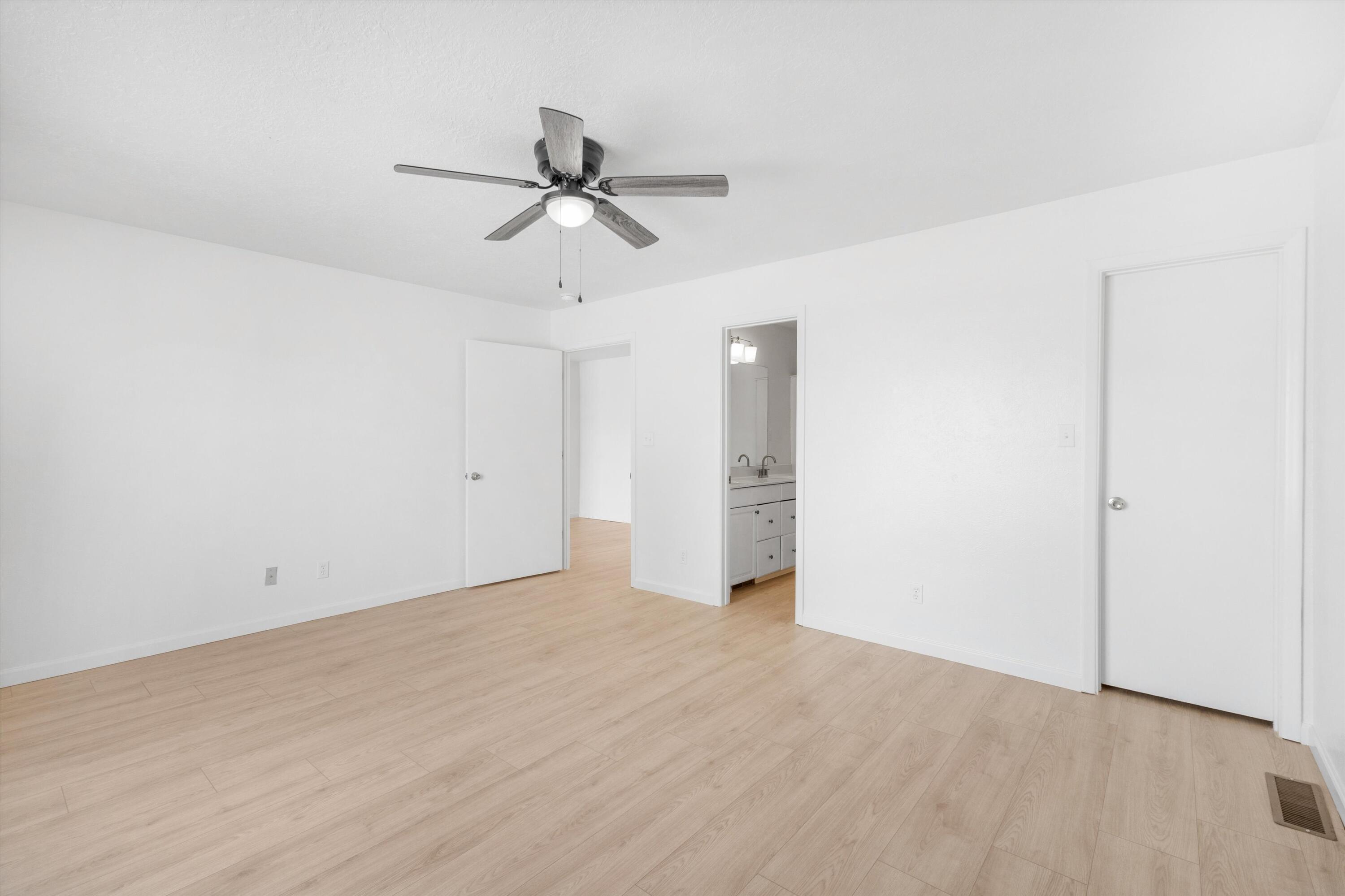 9225 Mescalero Road NE