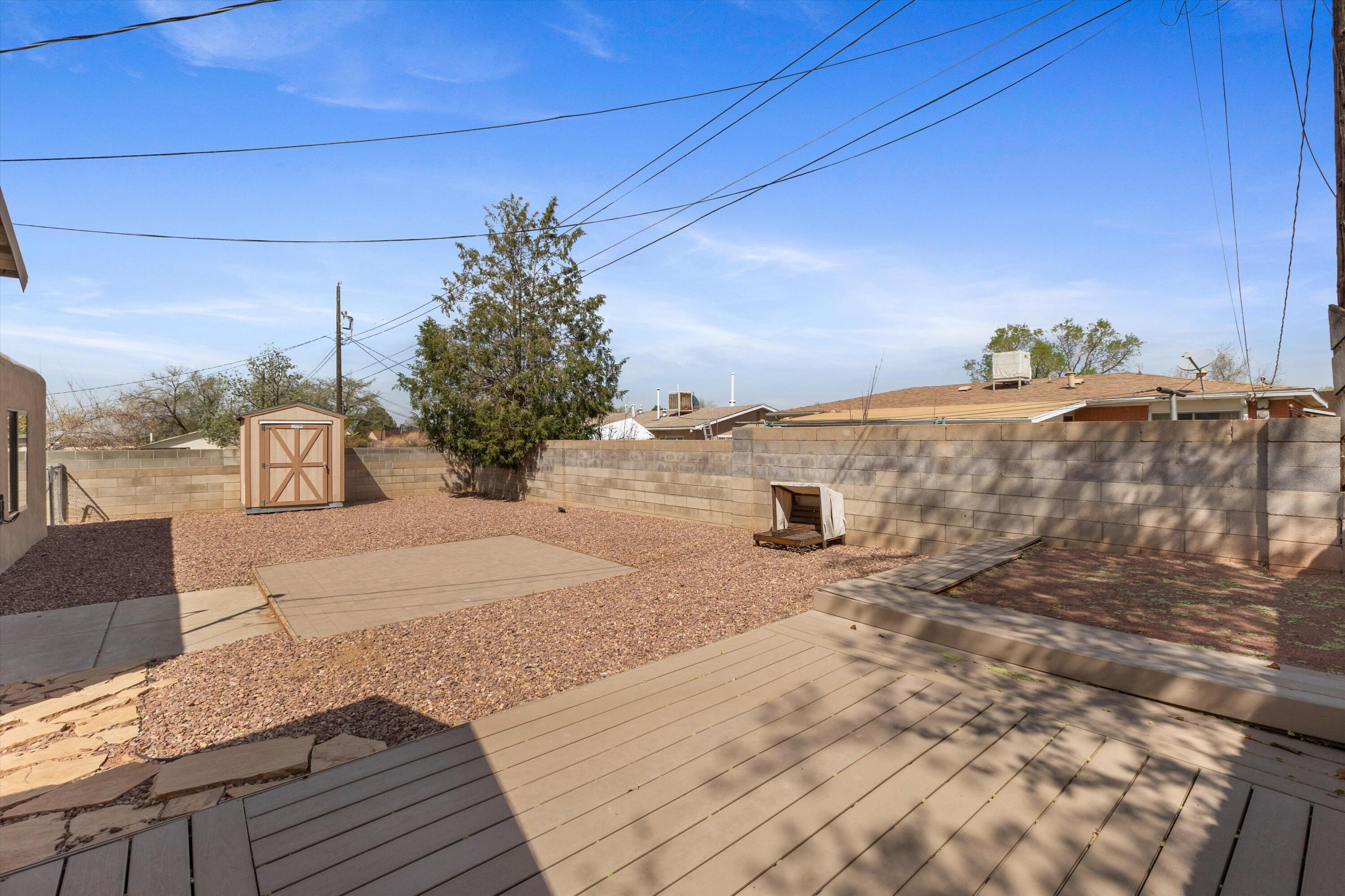 9225 Mescalero Road NE