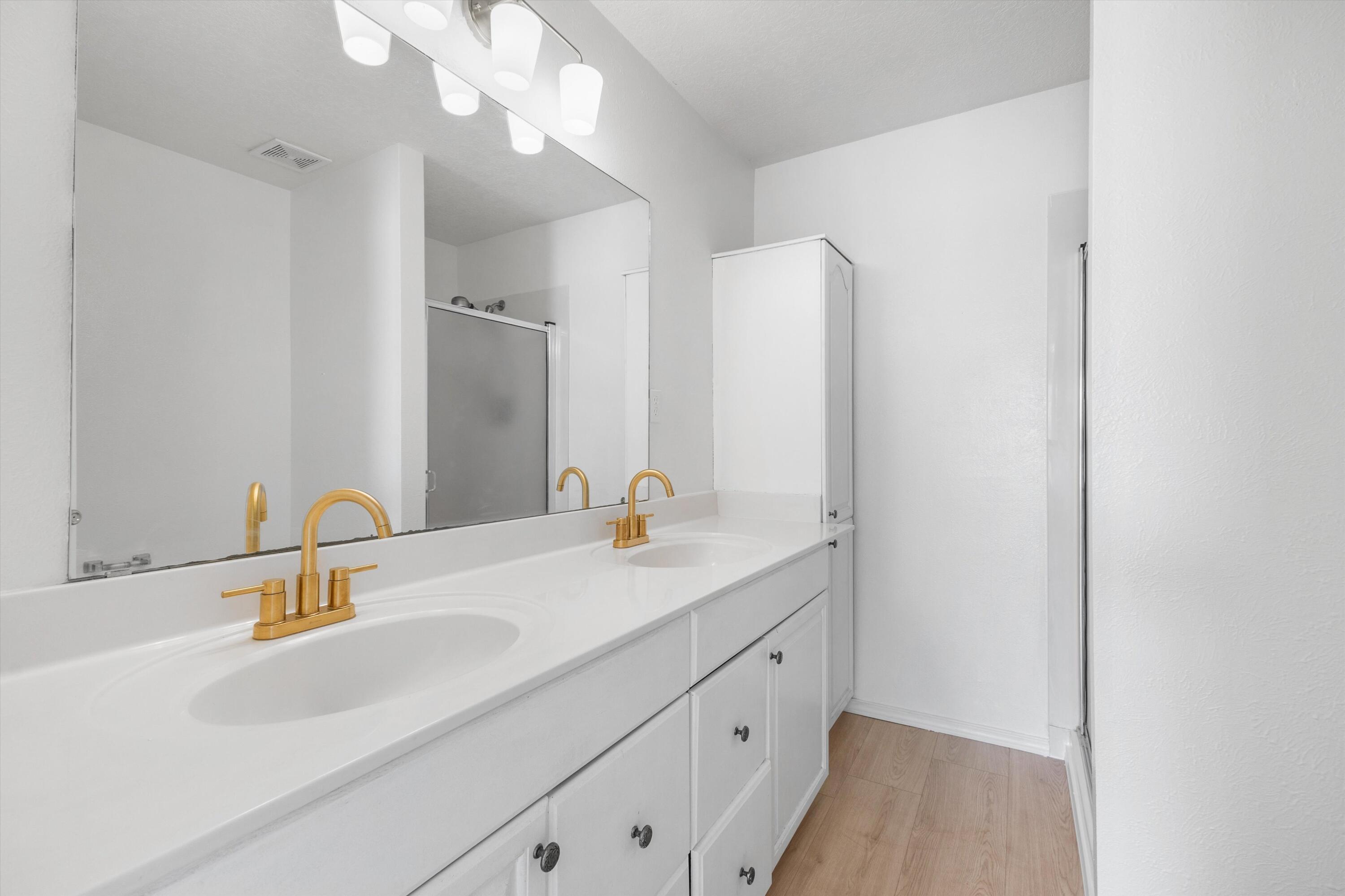 9225 Mescalero Road NE