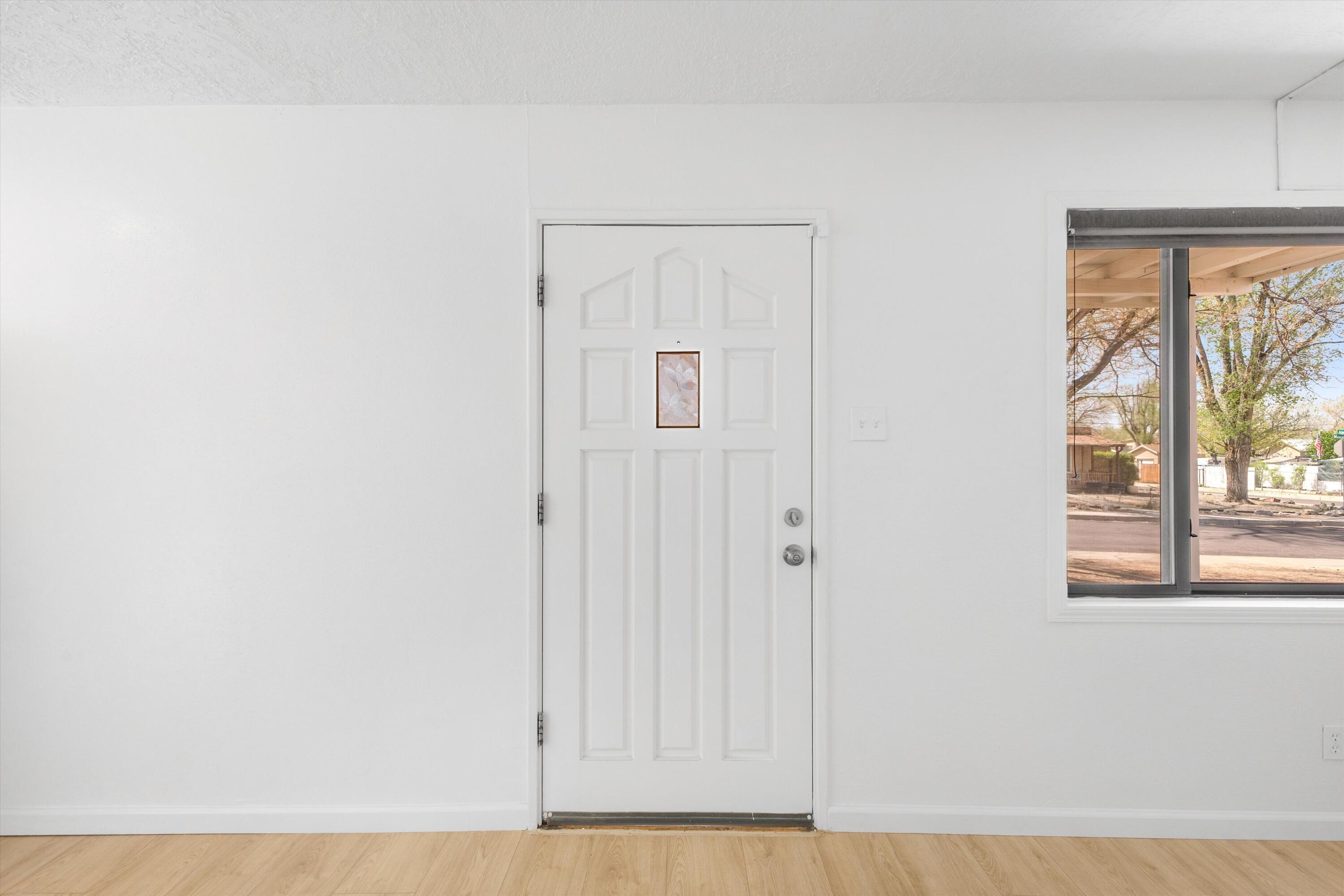 9225 Mescalero Road NE