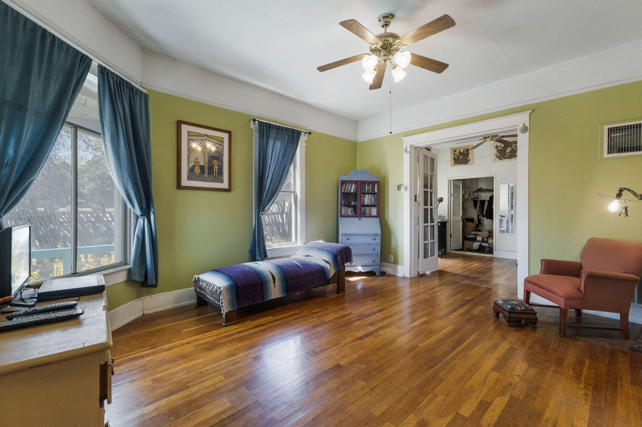 311 W Broadway