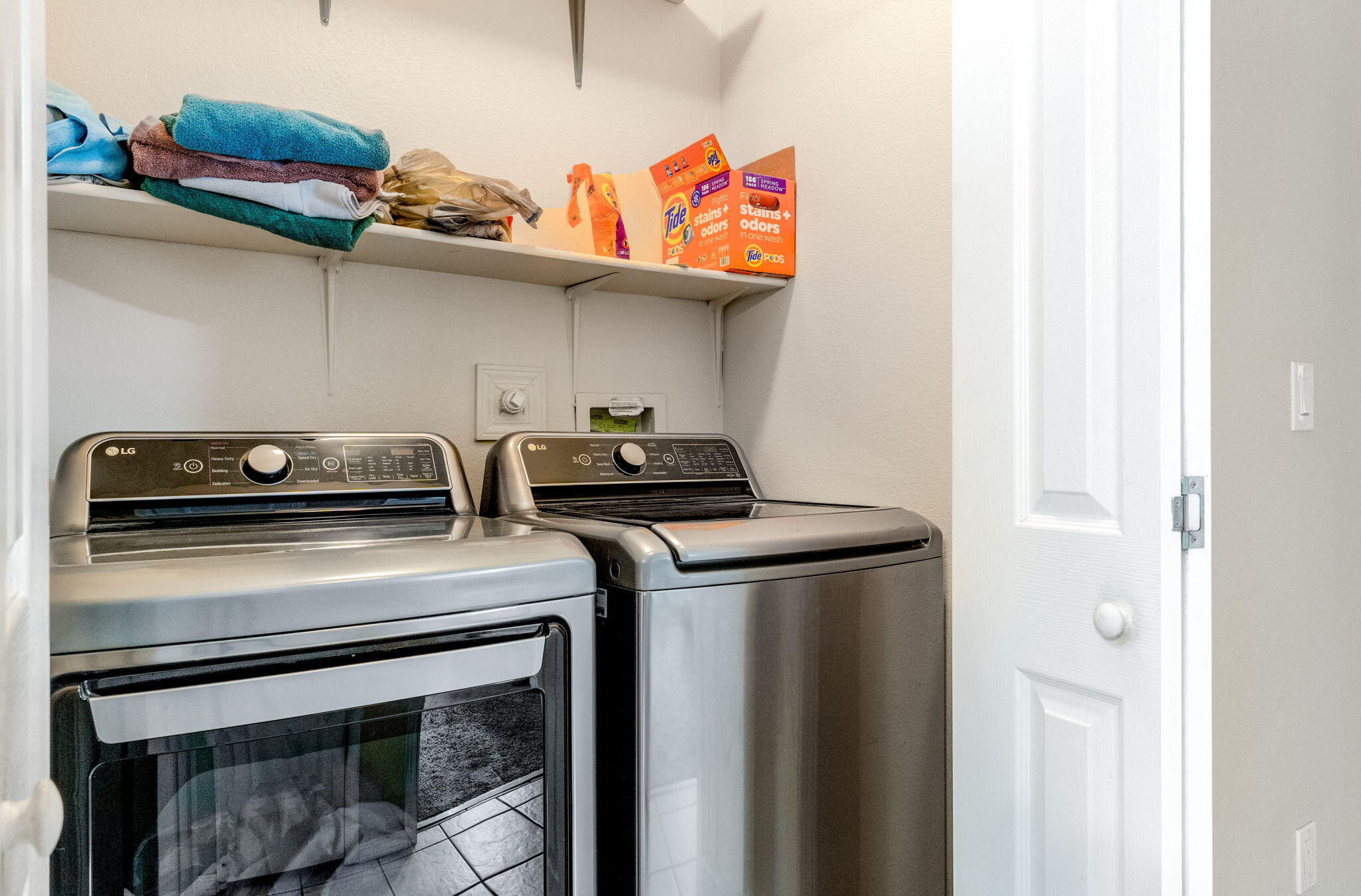 1221 Paisano Street NE