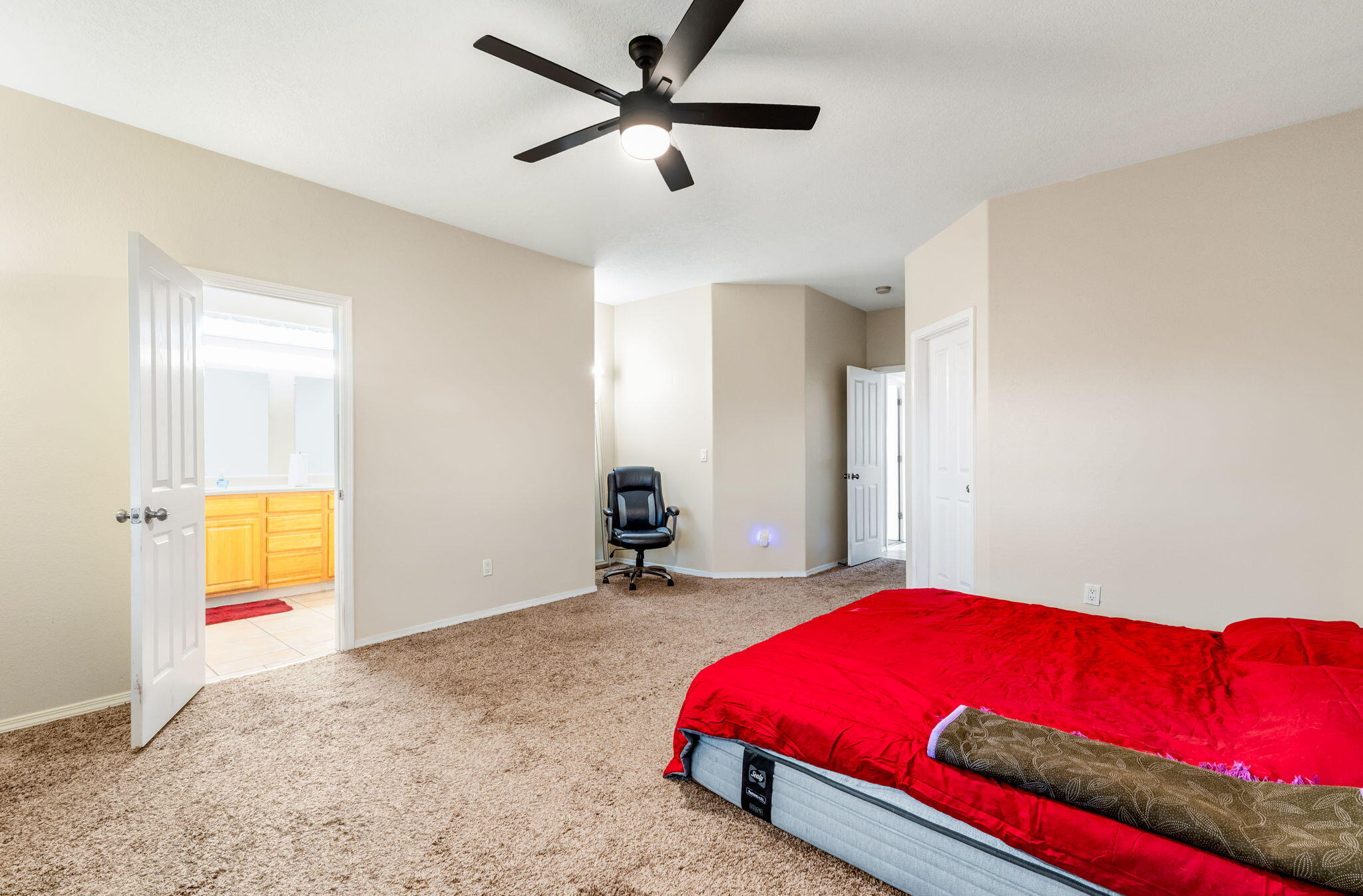 1221 Paisano Street NE