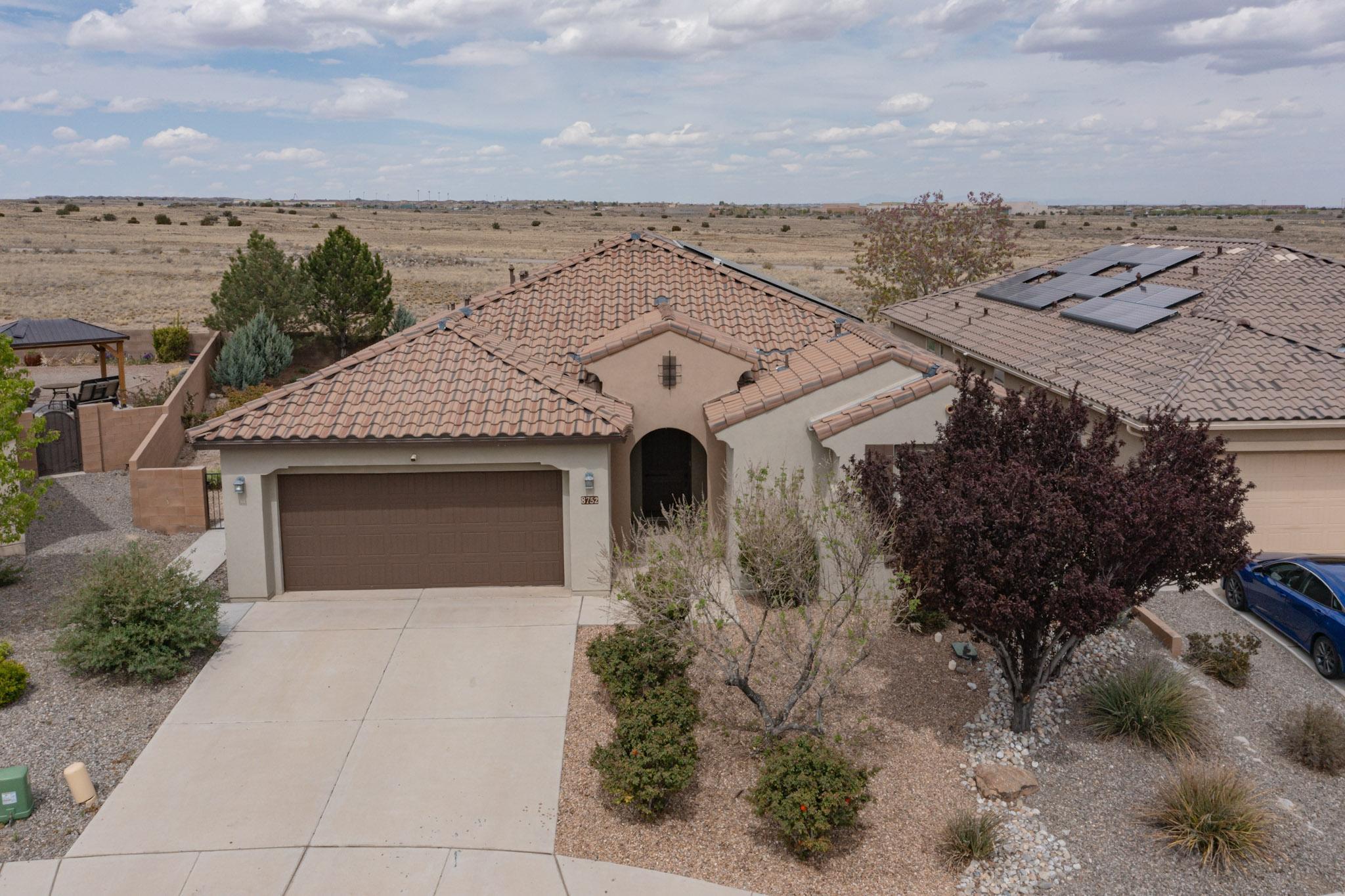 8752 Abierto Vista Circle NW