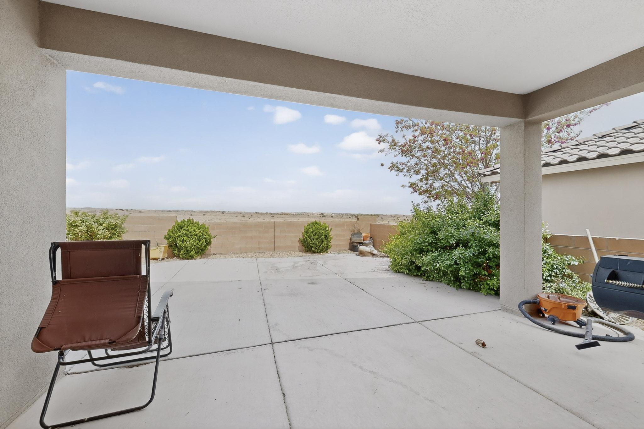 8752 Abierto Vista Circle NW