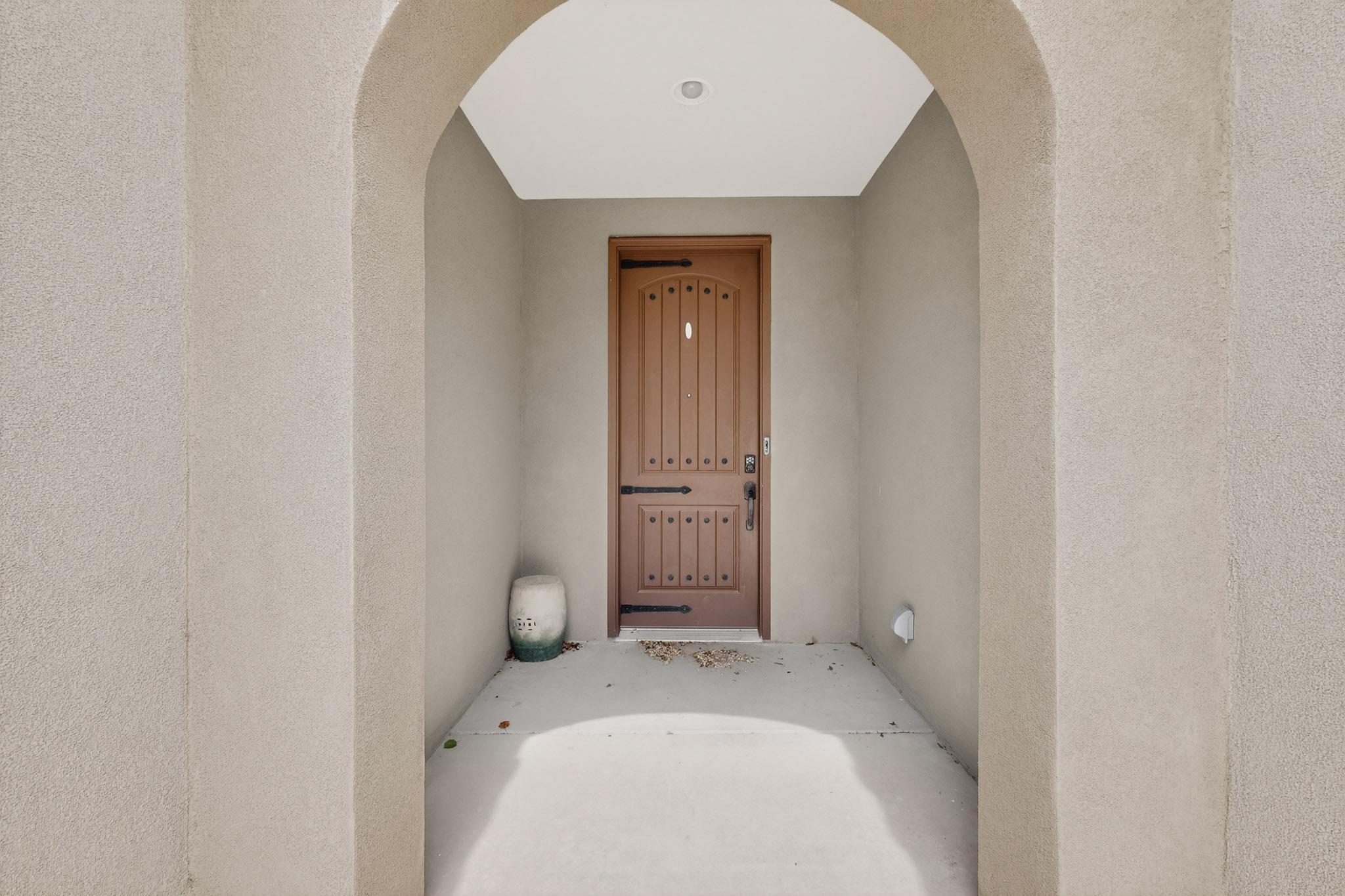 8752 Abierto Vista Circle NW