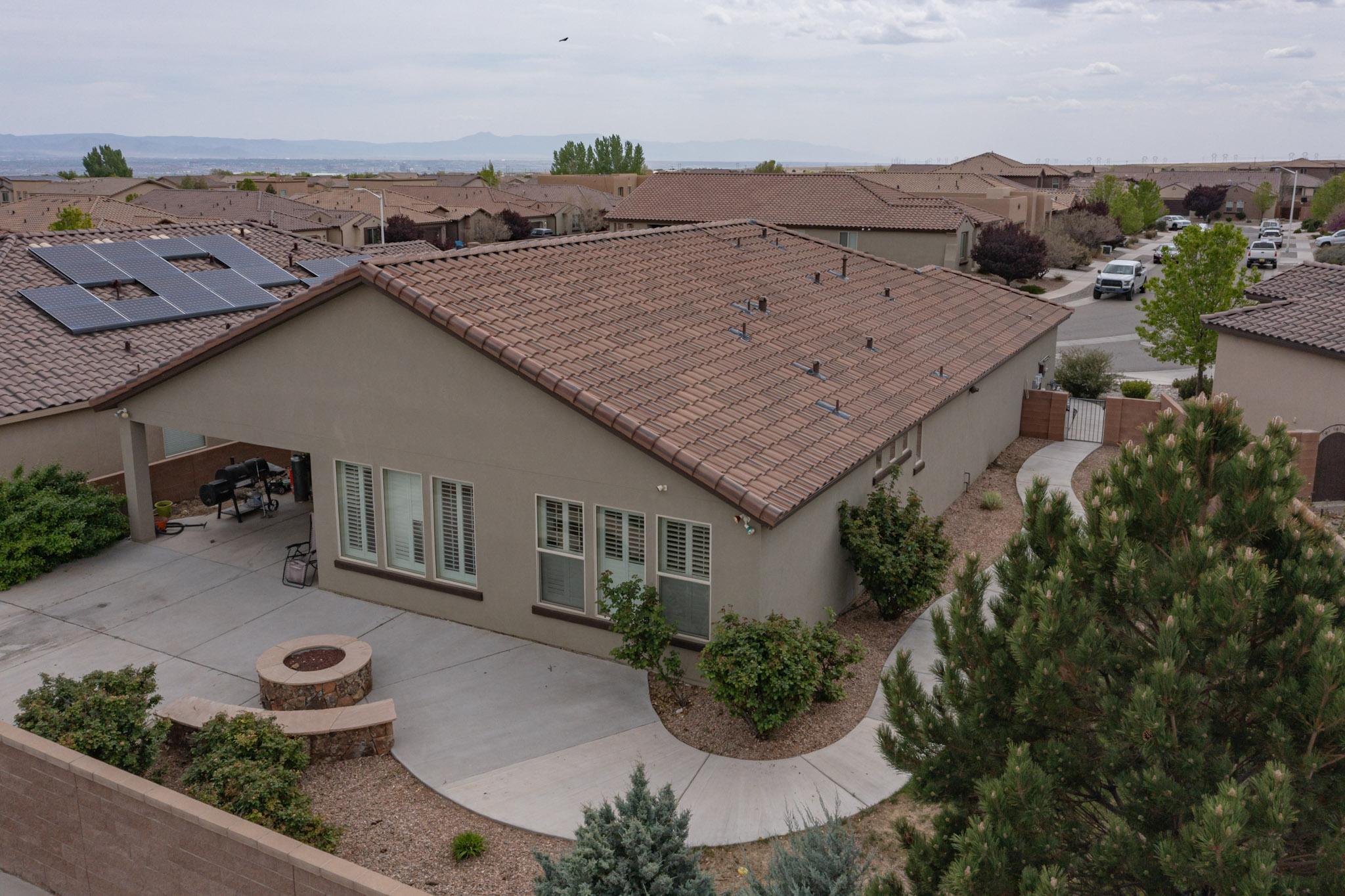 8752 Abierto Vista Circle NW