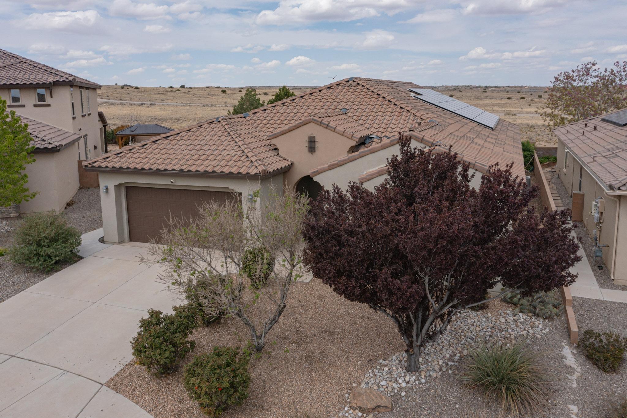 8752 Abierto Vista Circle NW