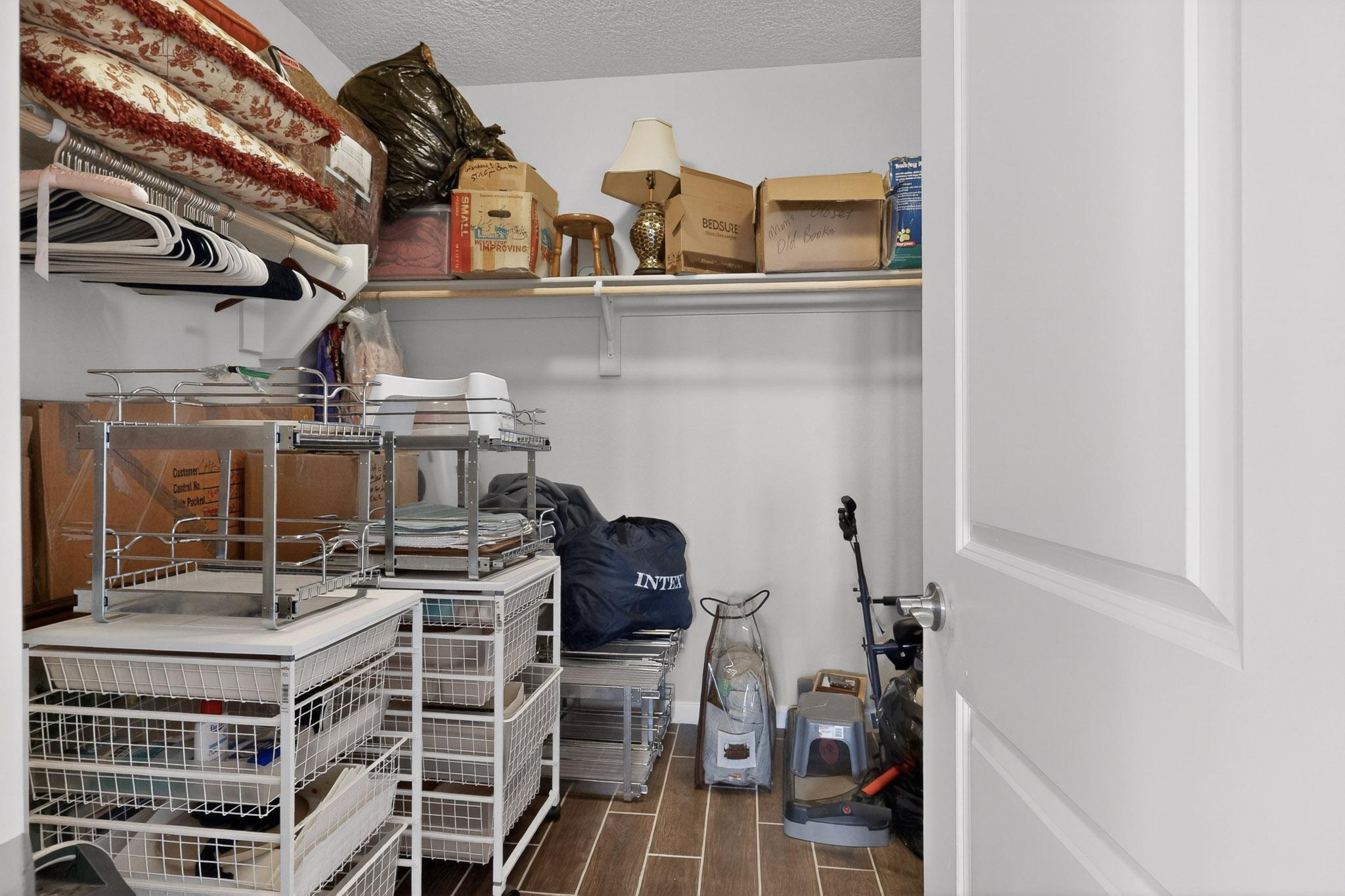 8752 Abierto Vista Circle NW