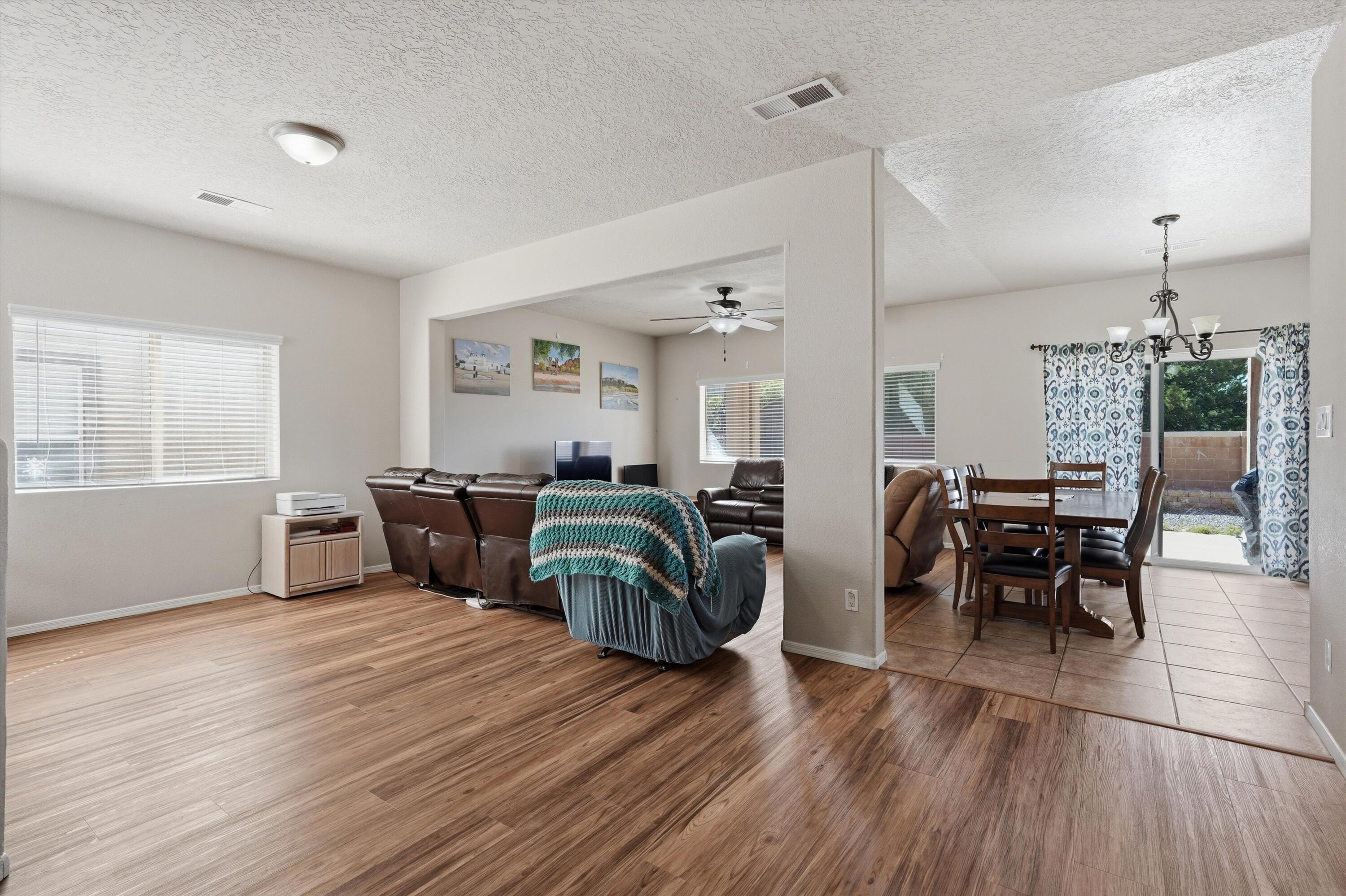 6928 Hawkwatch Road NW