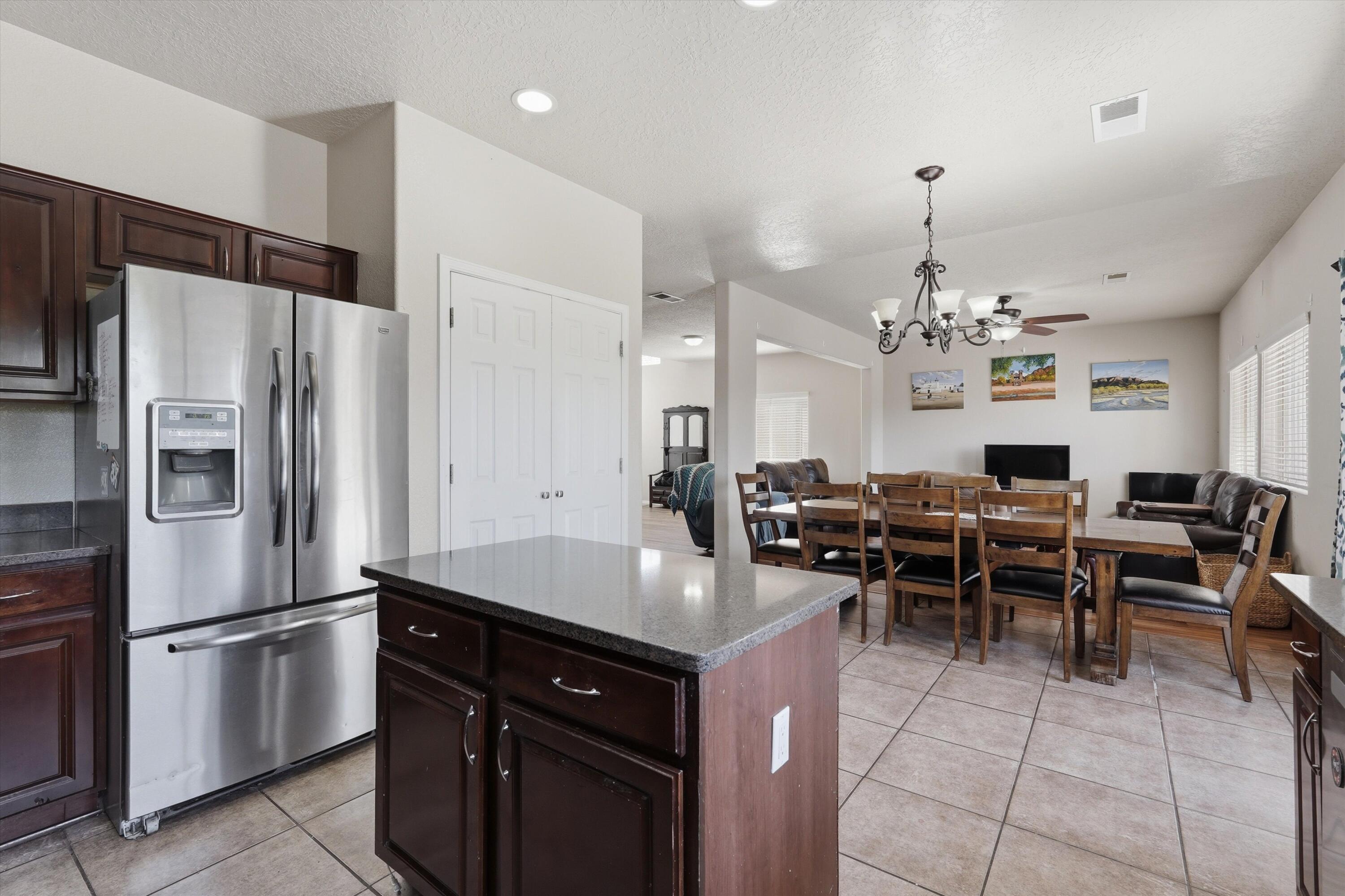 6928 Hawkwatch Road NW