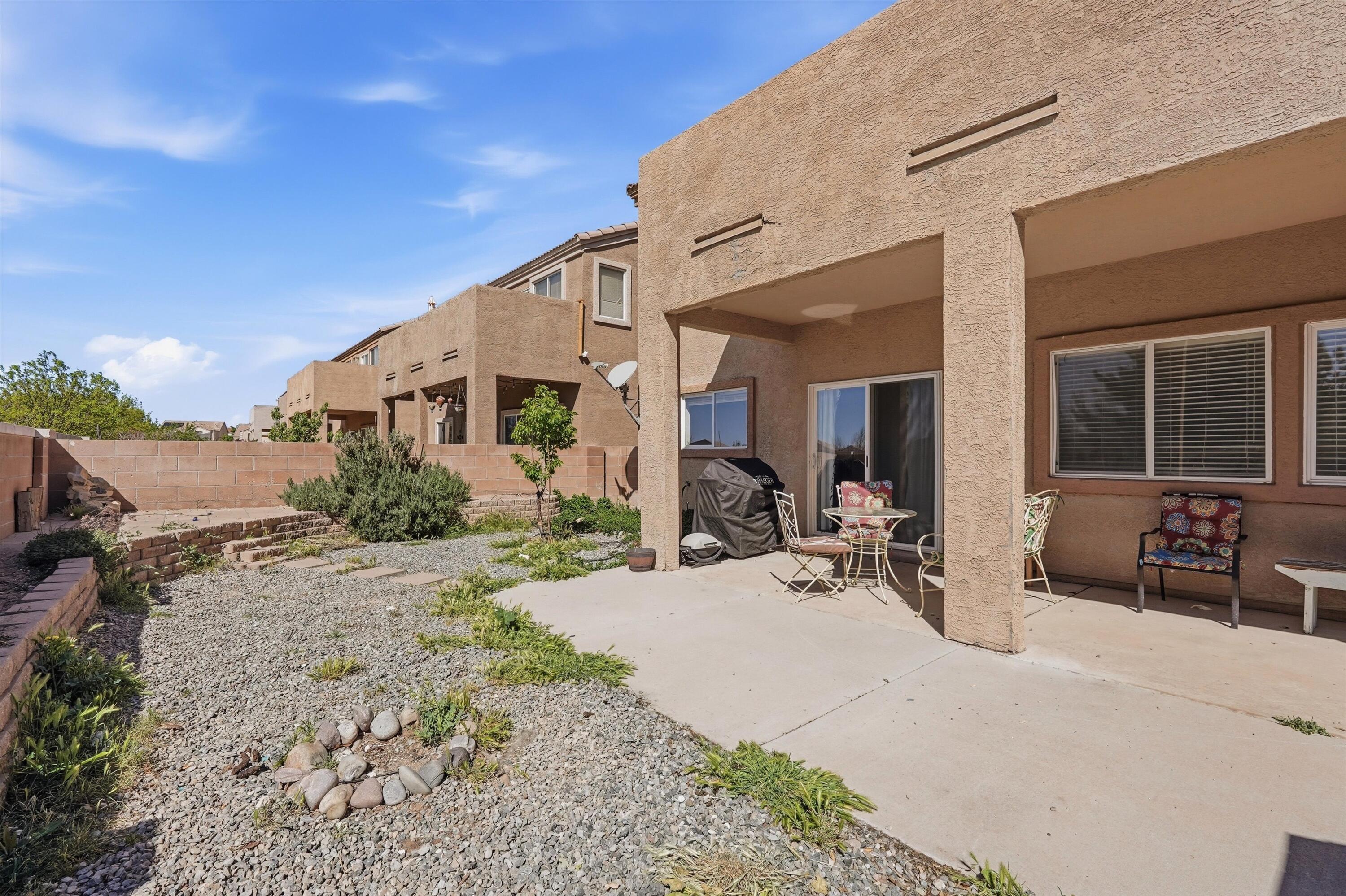 6928 Hawkwatch Road NW