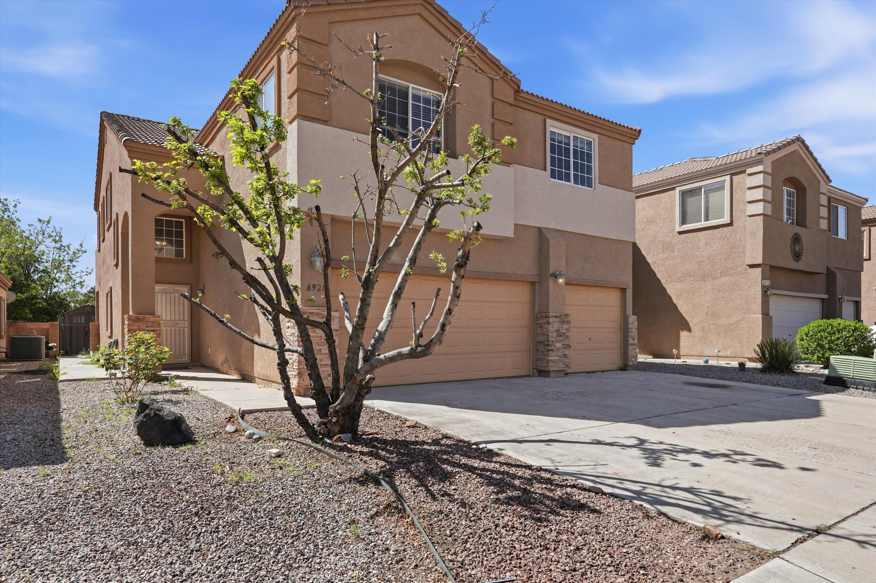 6928 Hawkwatch Road NW