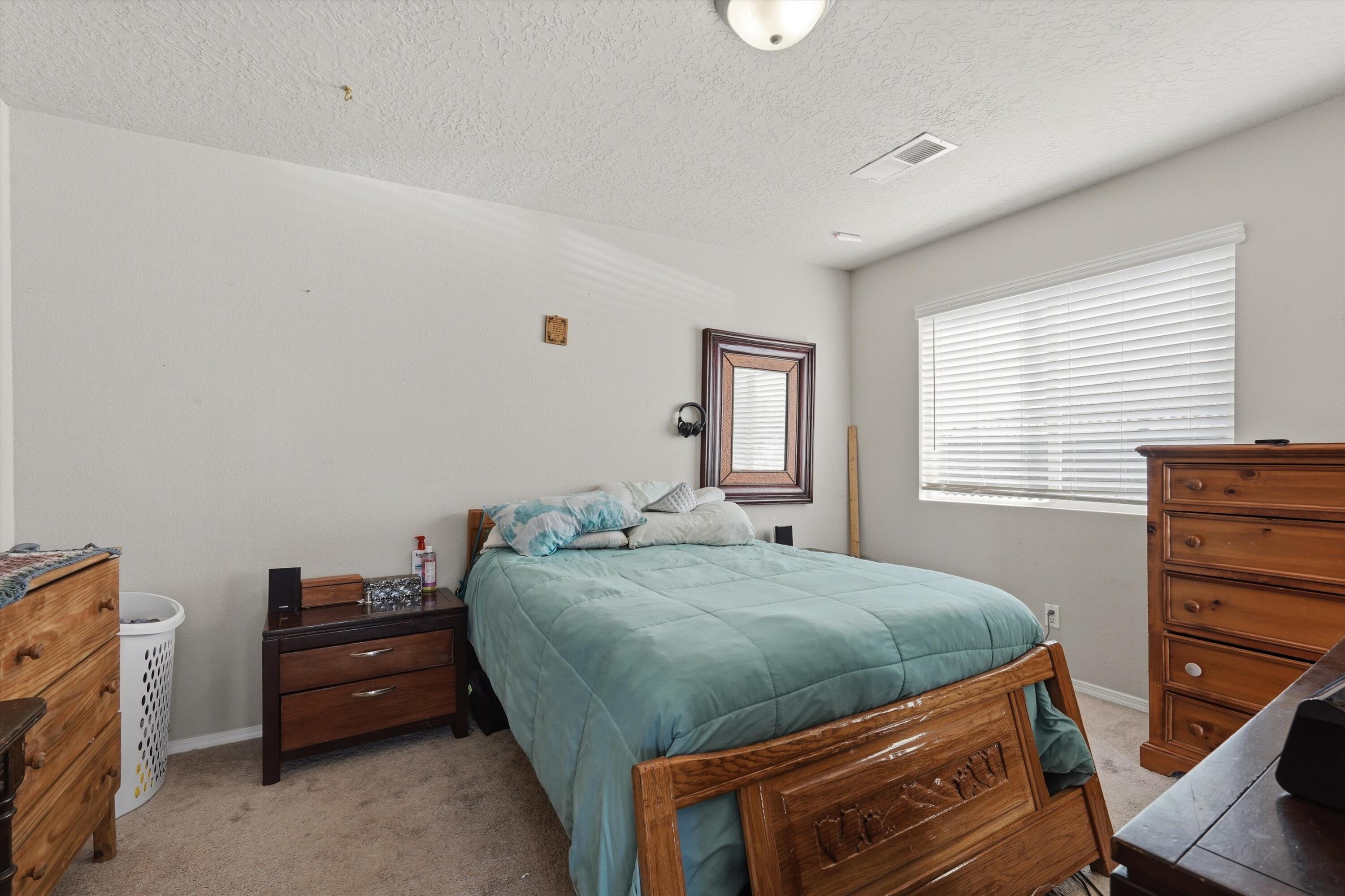 6928 Hawkwatch Road NW