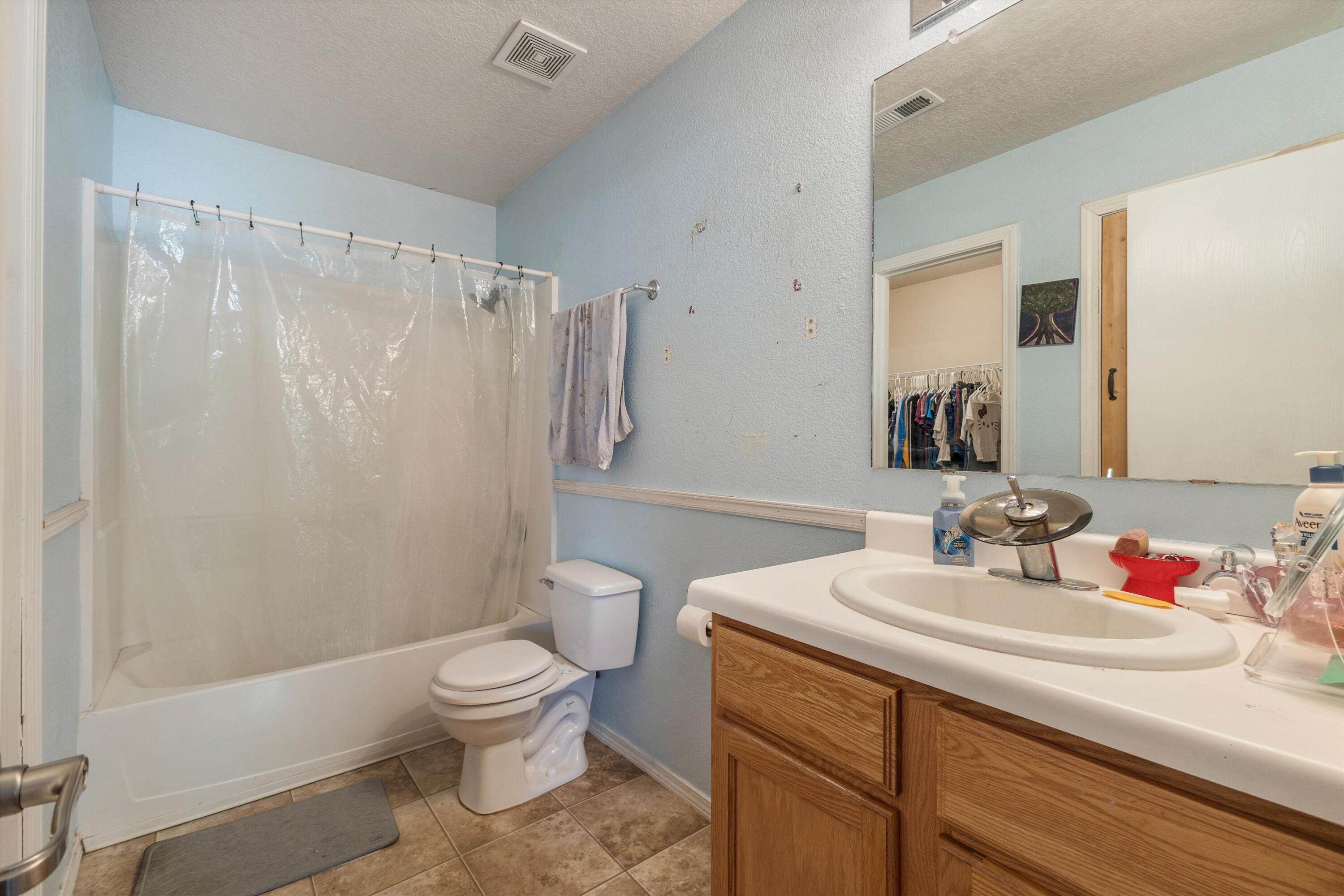 3135 Primo Colores Street