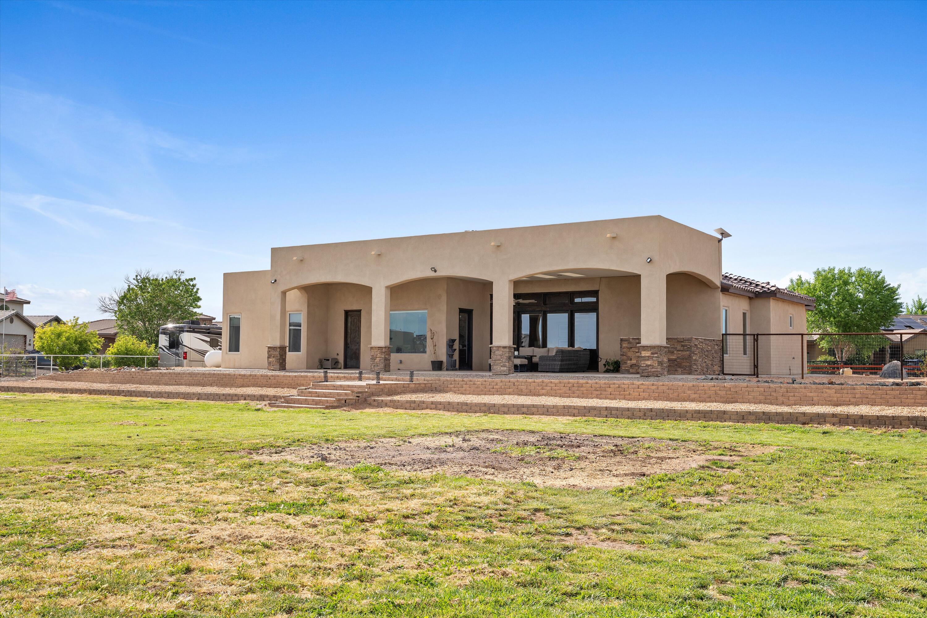 802 Holstein Court SW