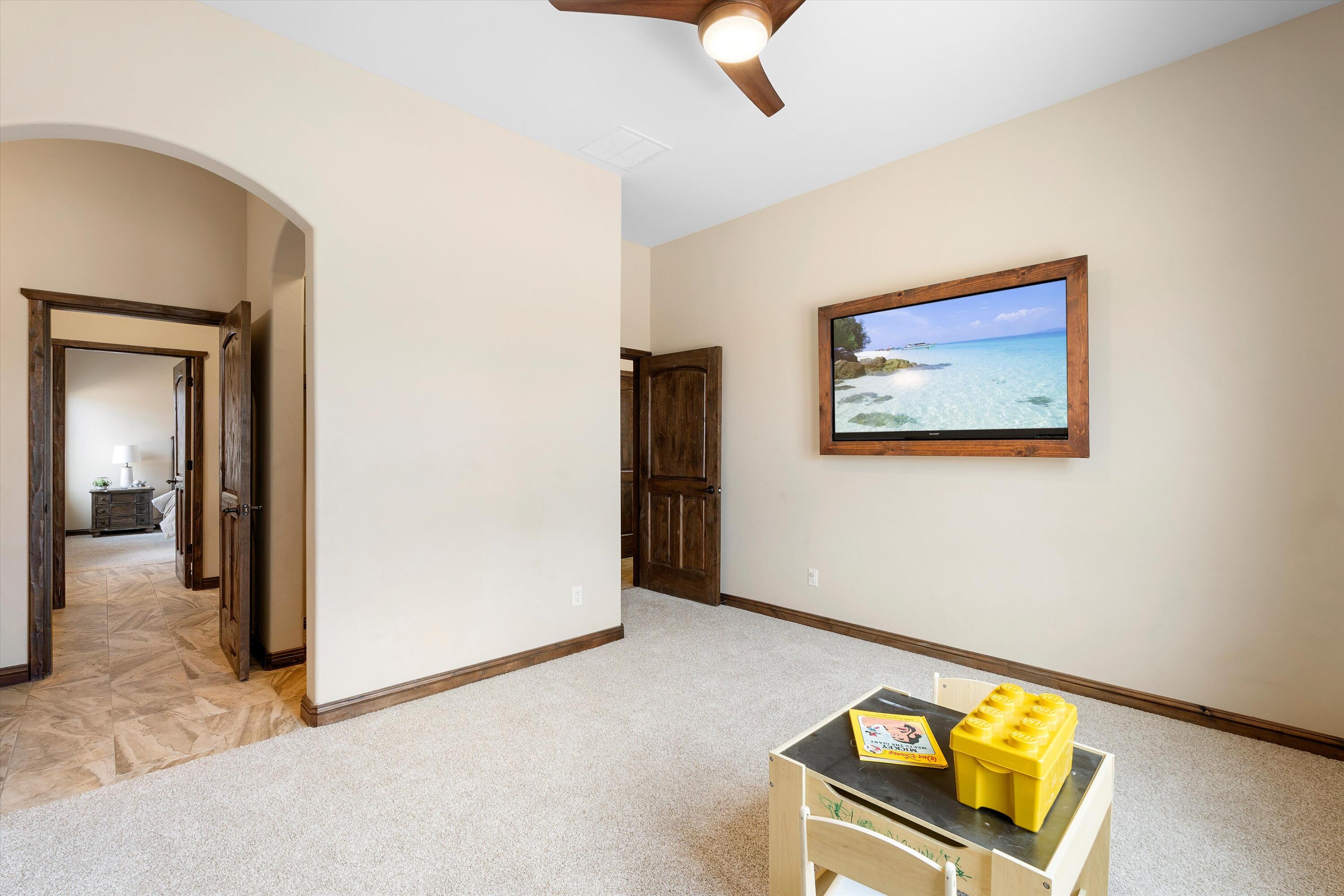 802 Holstein Court SW