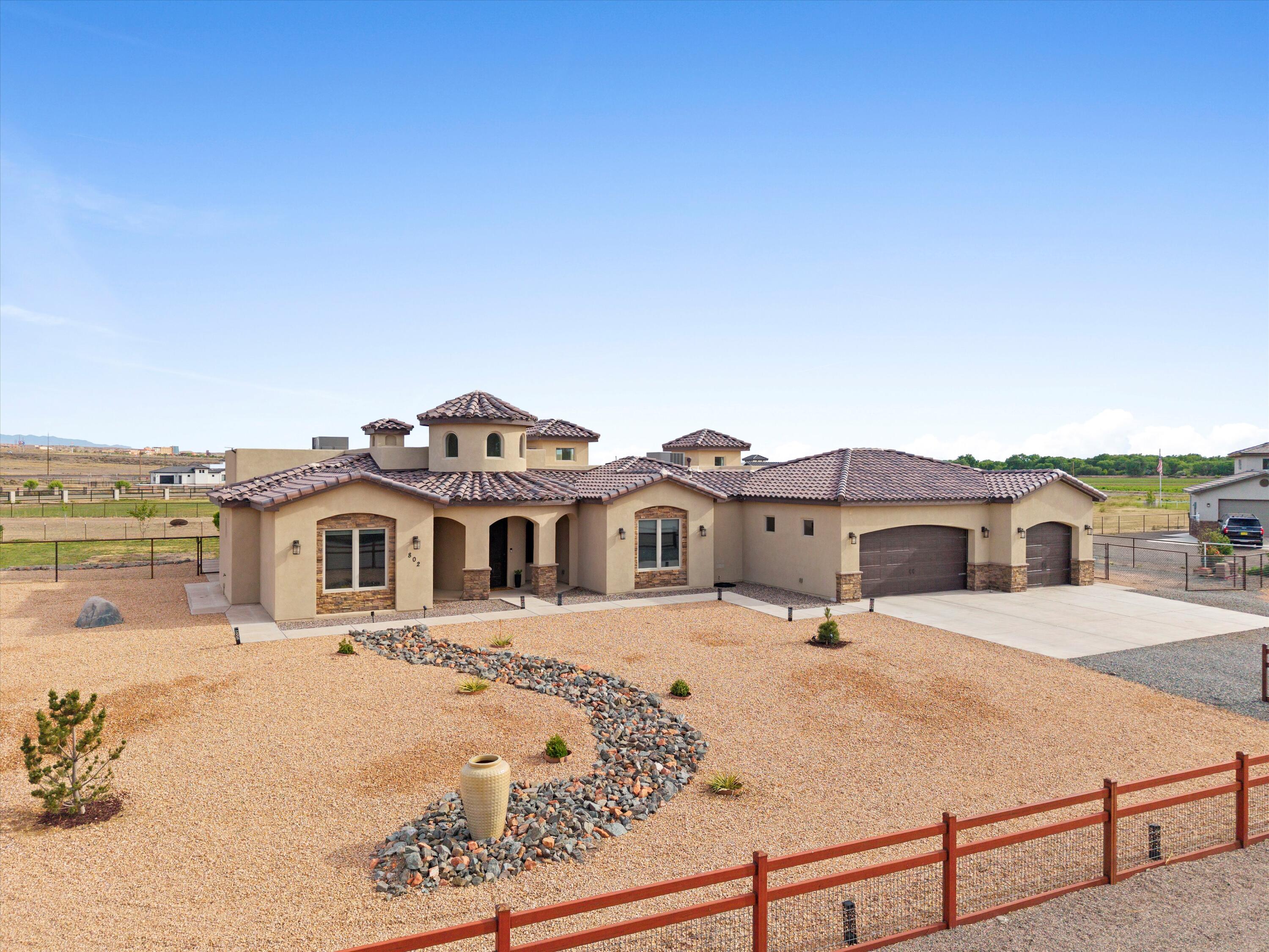 802 Holstein Court SW