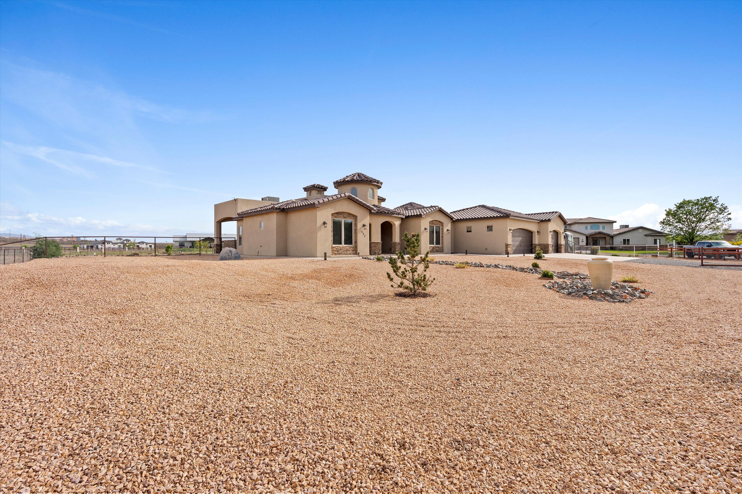 802 Holstein Court SW