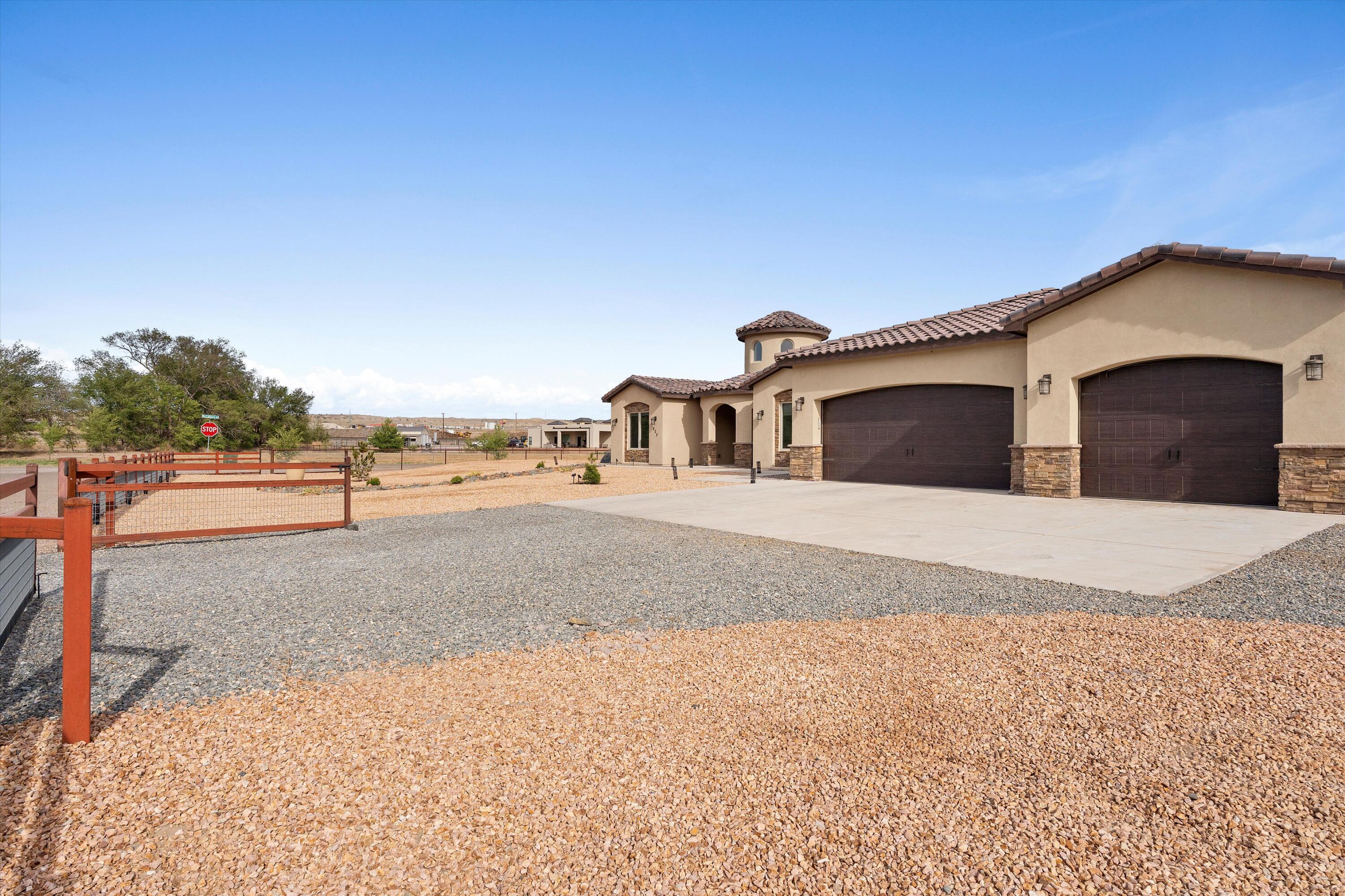 802 Holstein Court SW