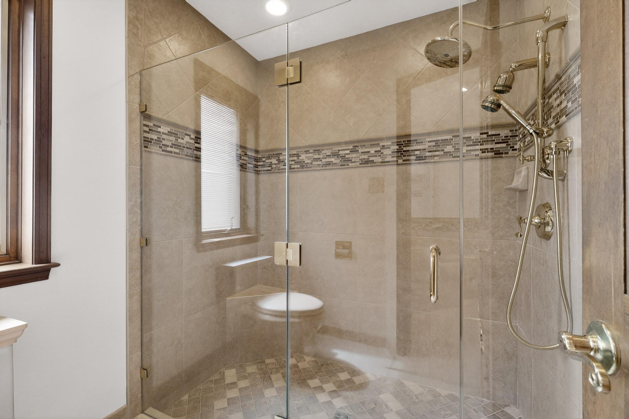 12105 San Rafael Avenue NE