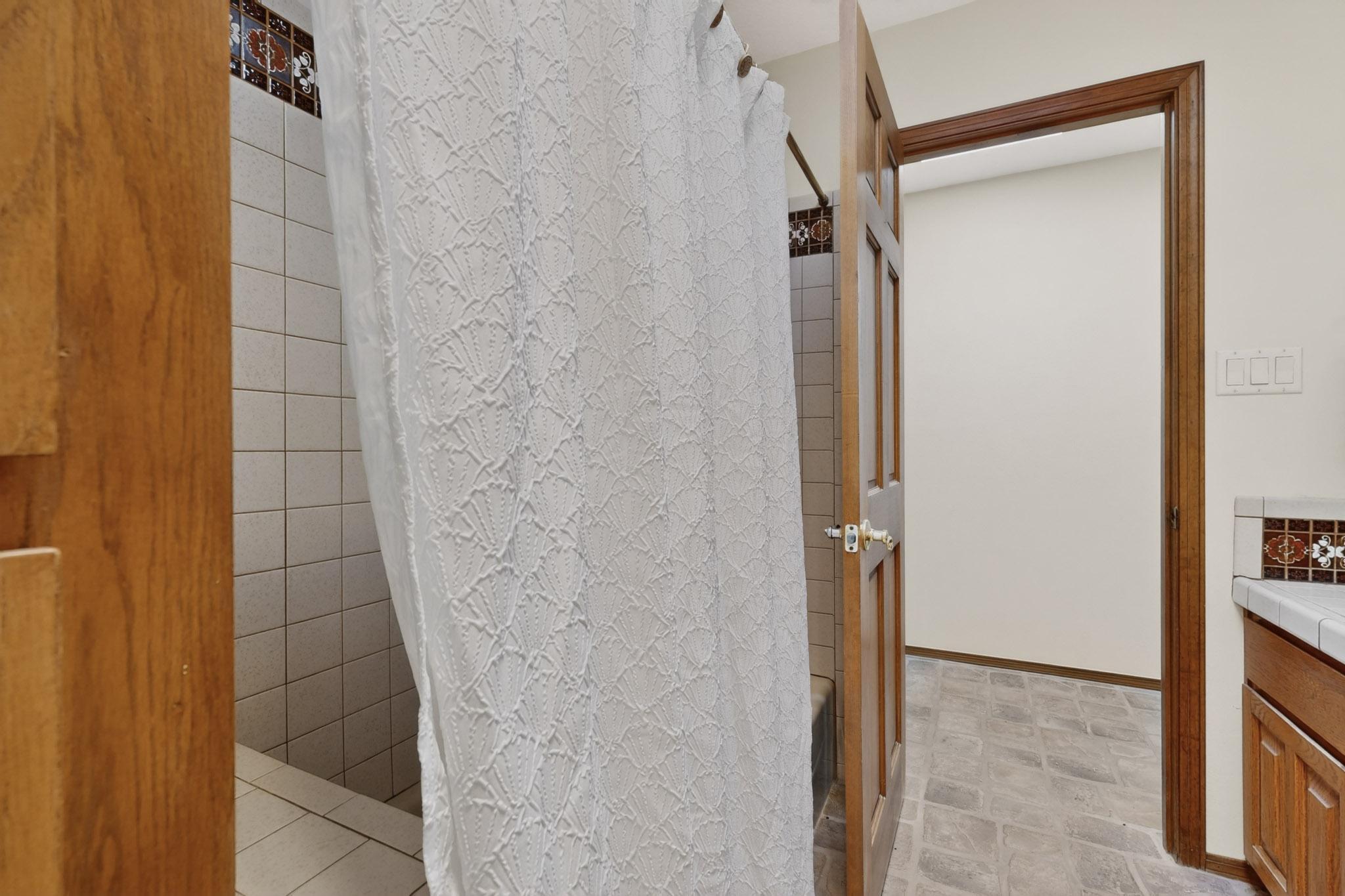 12105 San Rafael Avenue NE