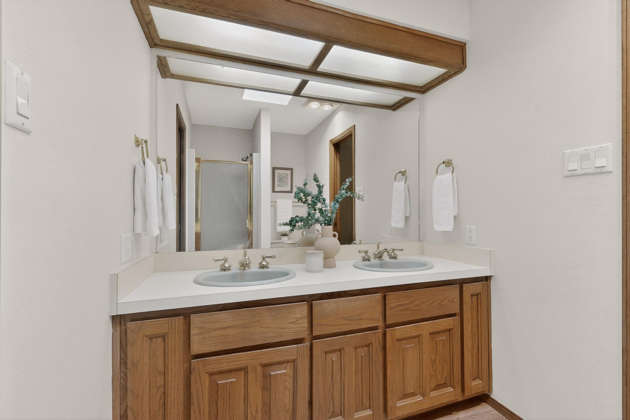 12105 San Rafael Avenue NE