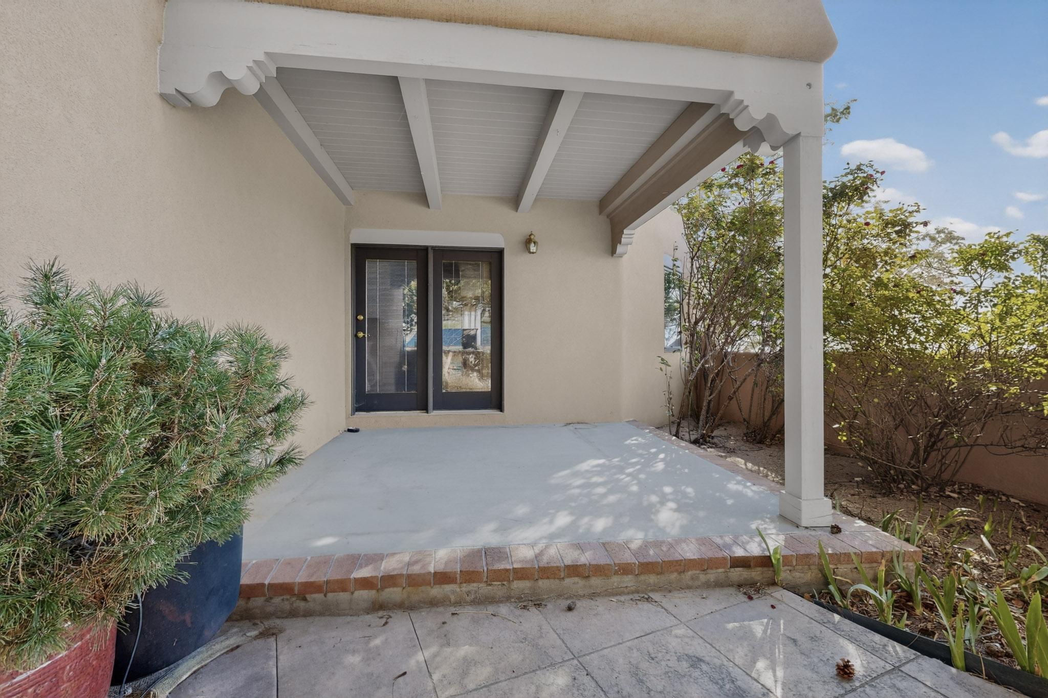 12105 San Rafael Avenue NE