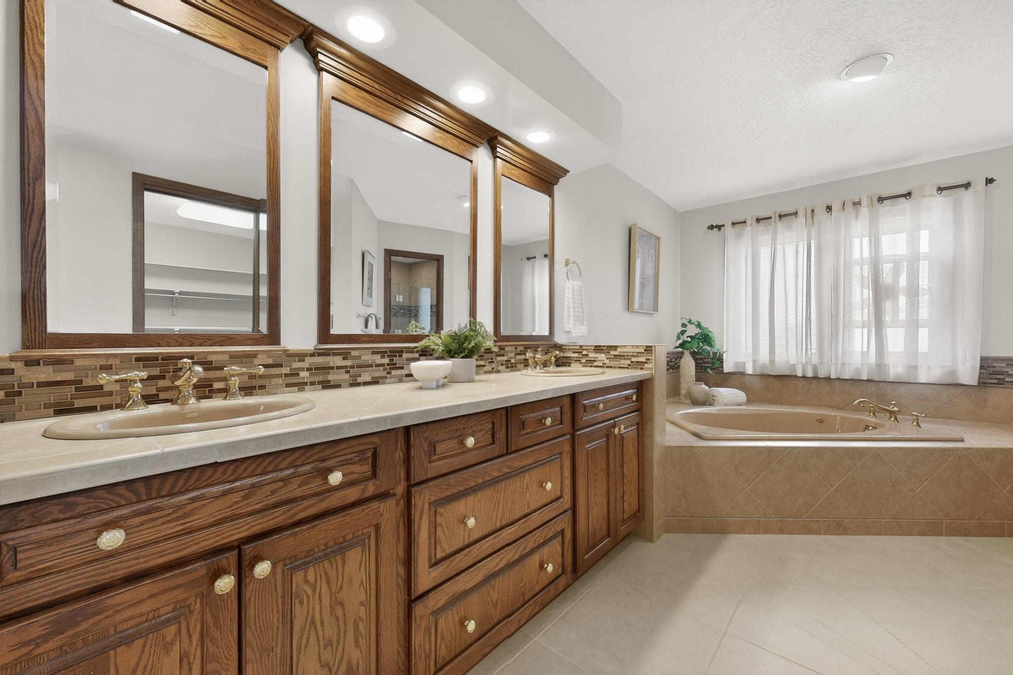 12105 San Rafael Avenue NE