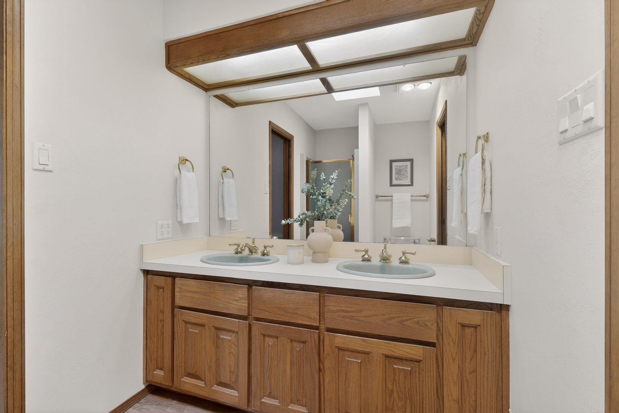 12105 San Rafael Avenue NE